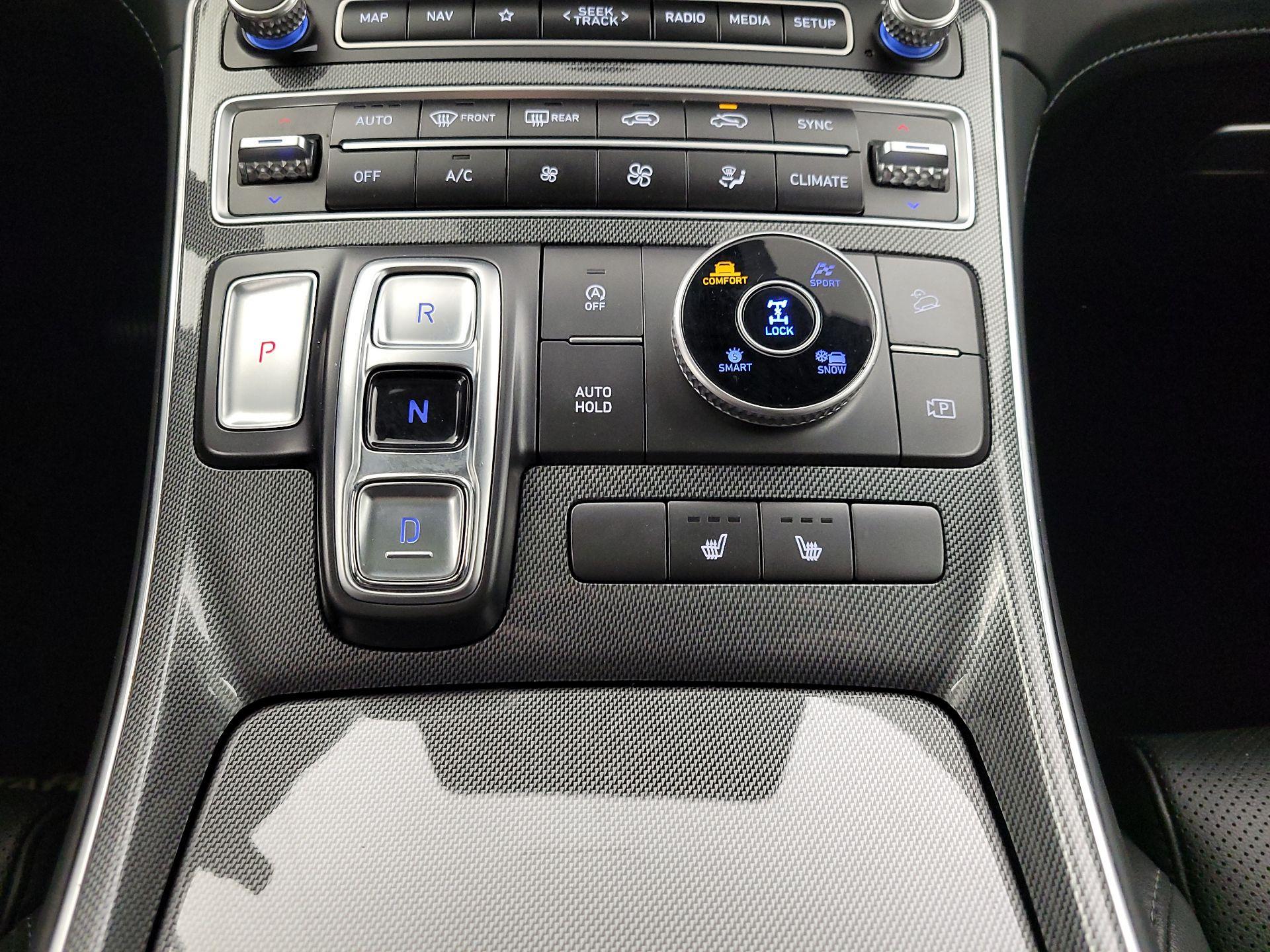 Thumbnail: 2023 Hyundai Santa Fe - 18