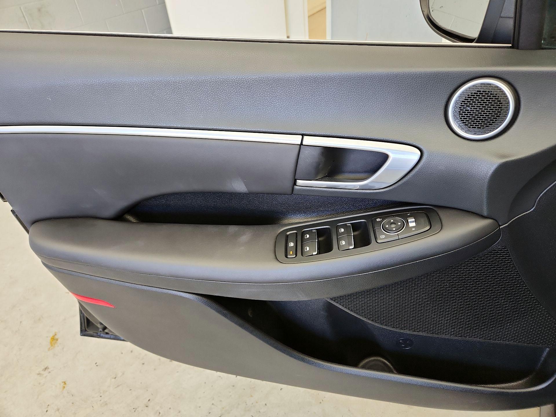 Thumbnail: 2022 Hyundai Sonata - 12