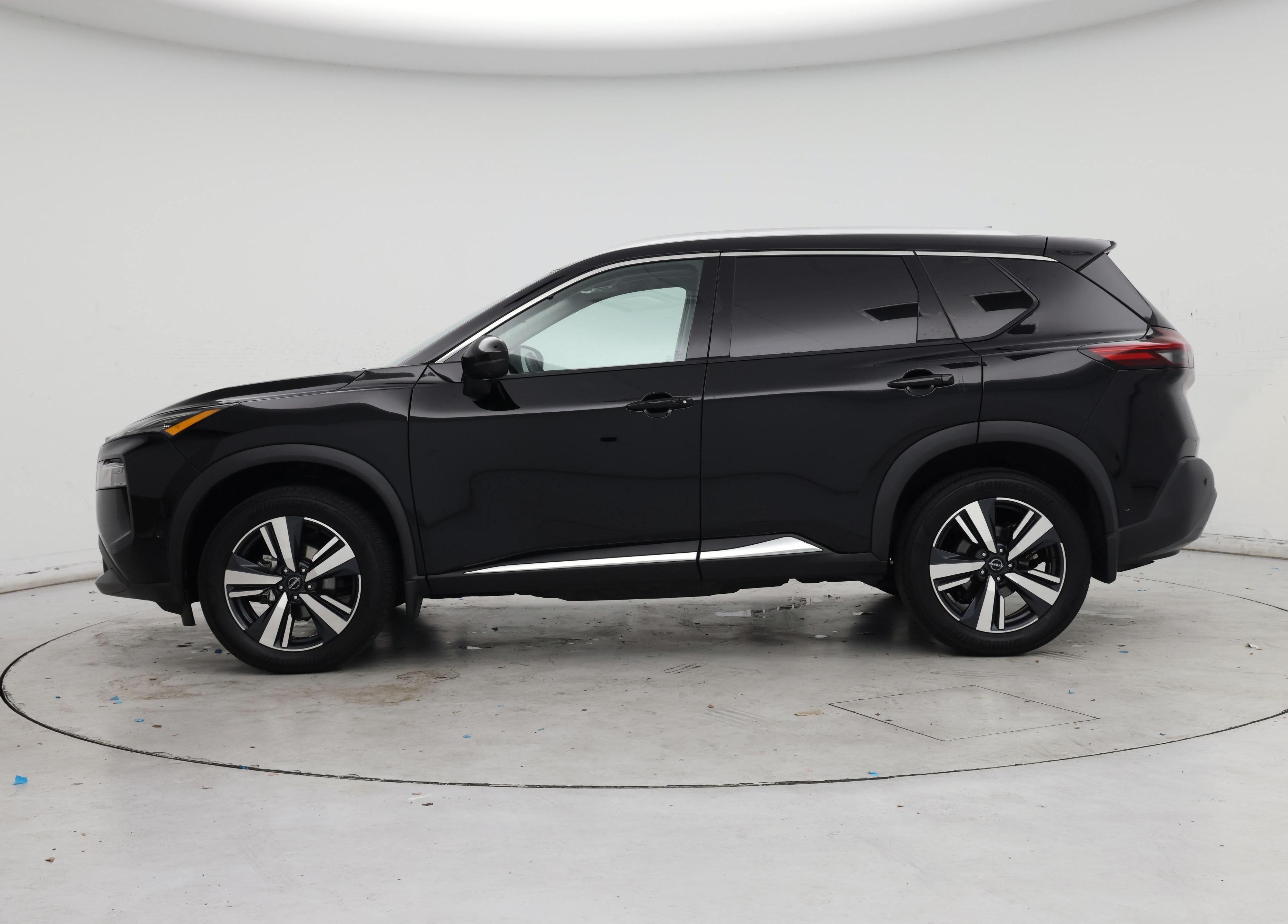 Thumbnail: 2023 Nissan Rogue - 3