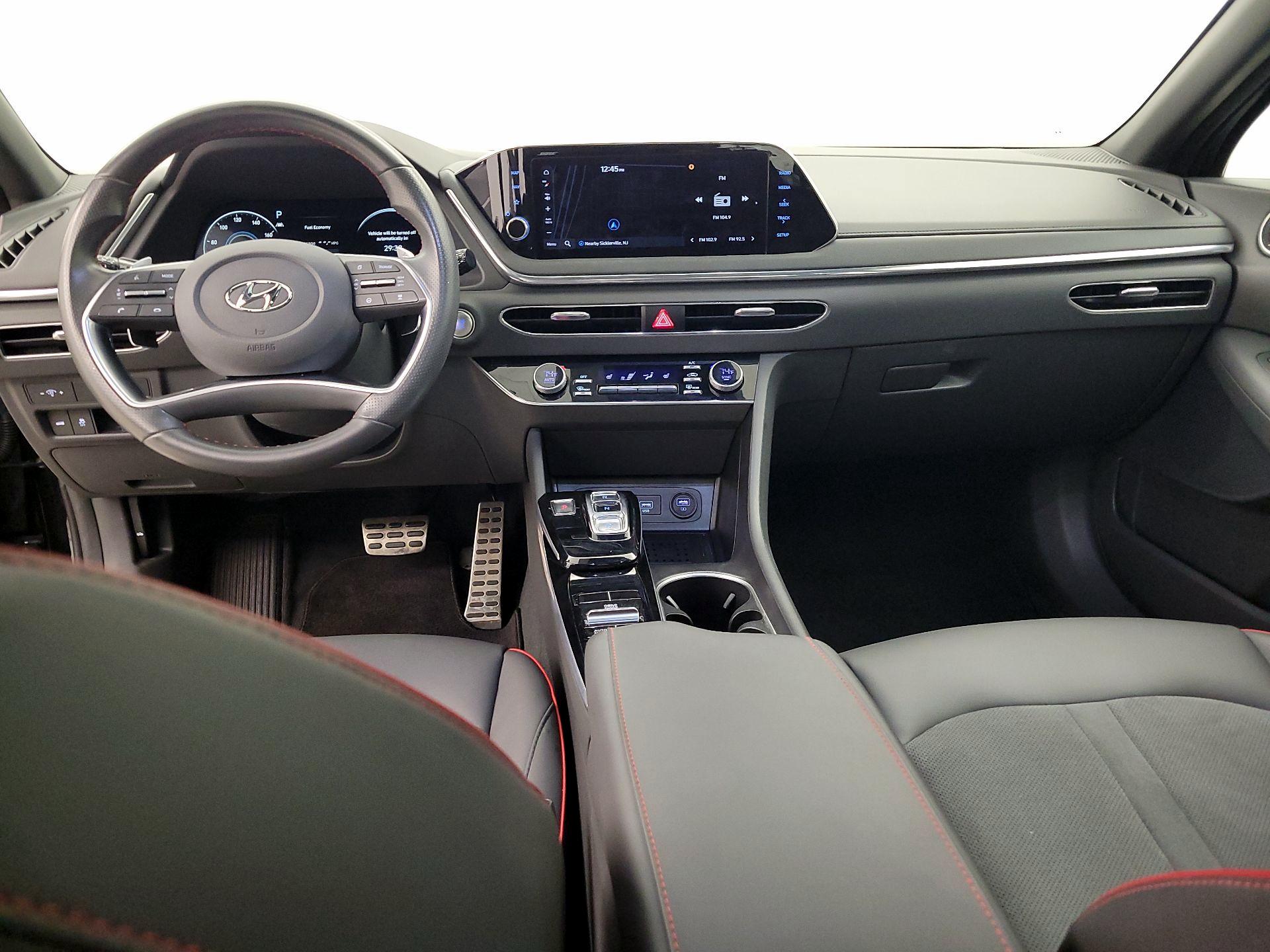 Thumbnail: 2022 Hyundai Sonata - 9