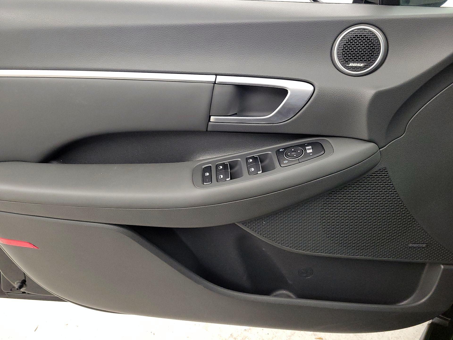 Thumbnail: 2022 Hyundai Sonata - 12