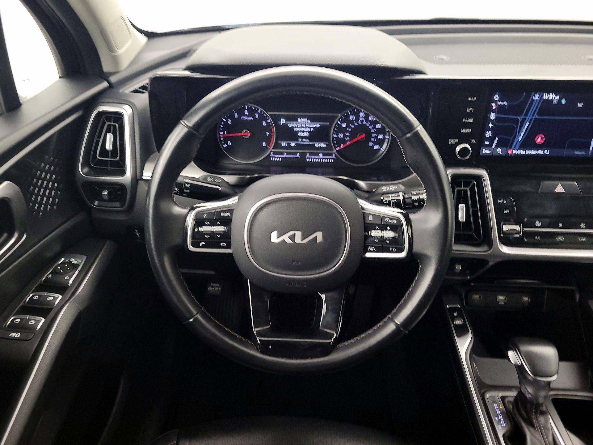 Thumbnail: 2022 Kia Sorento - 10