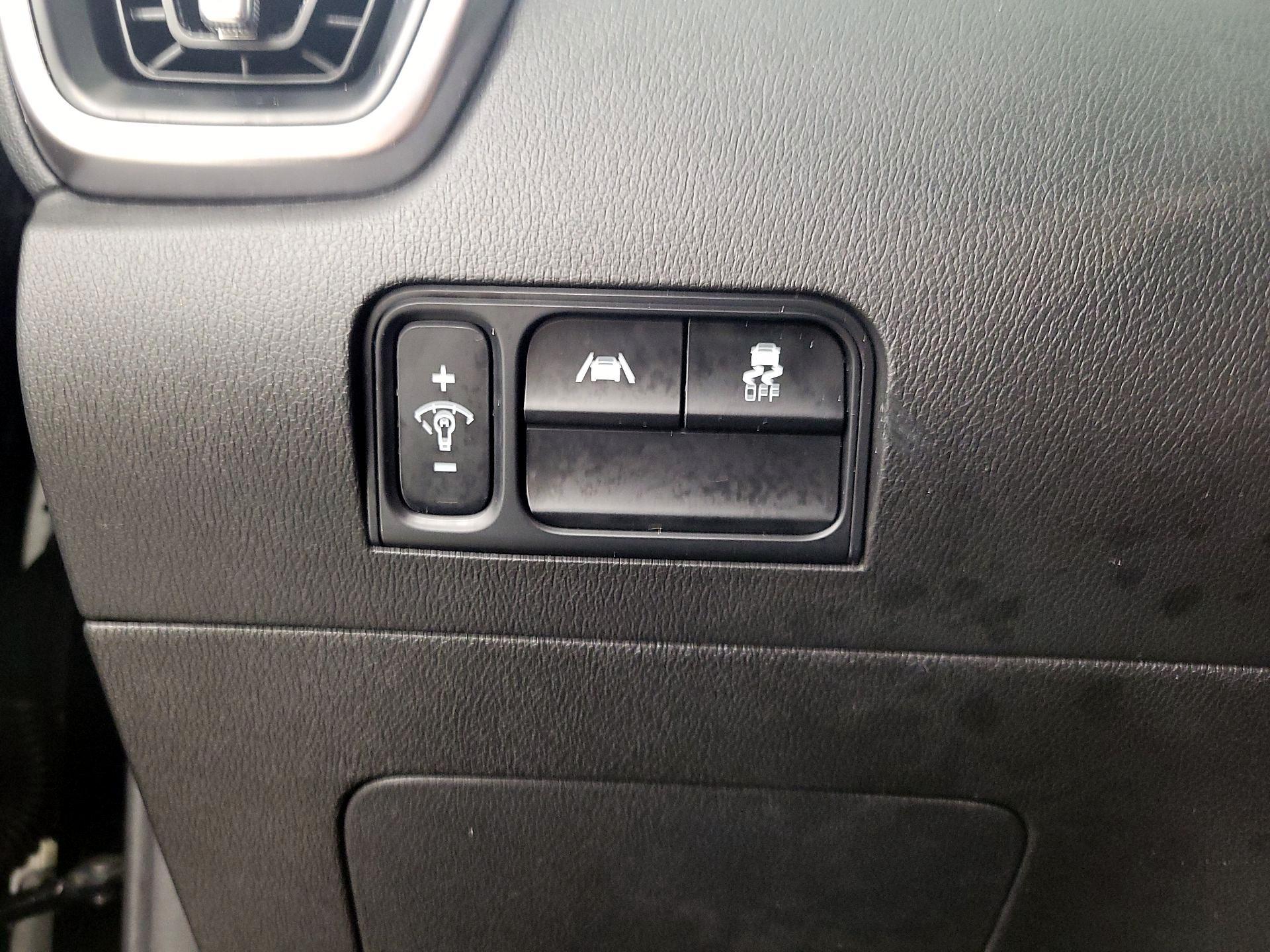 Thumbnail: 2022 Kia Sorento - 13