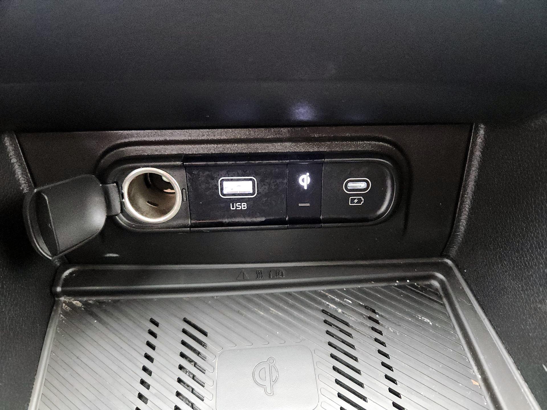 Thumbnail: 2023 Kia Sportage - 19