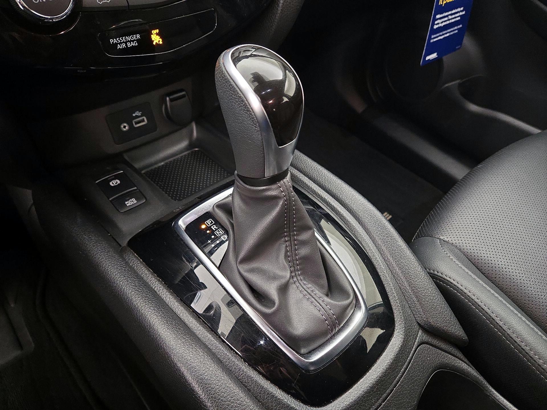 Thumbnail: 2022 Nissan Rogue Sport - 17