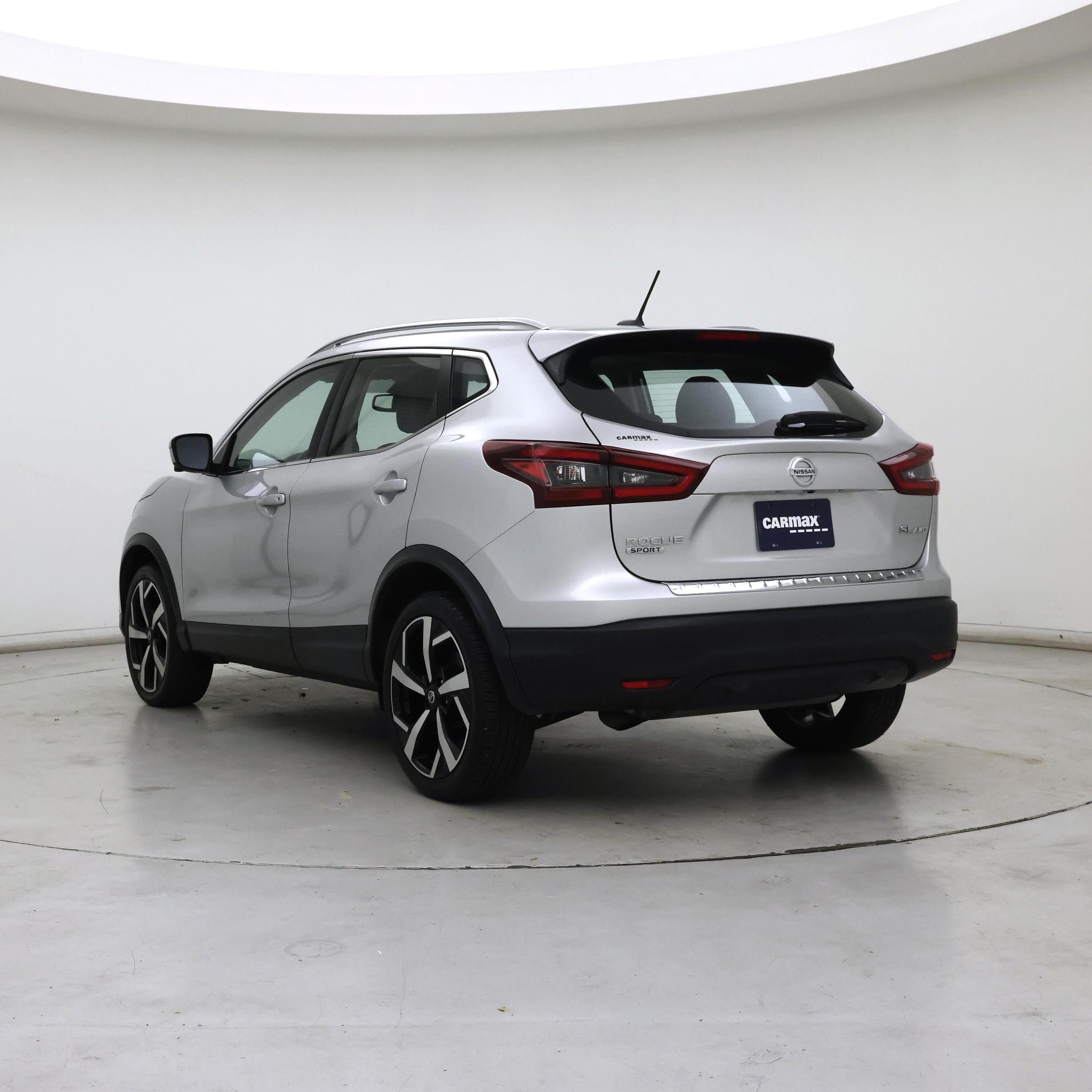 Thumbnail: 2022 Nissan Rogue Sport - 2