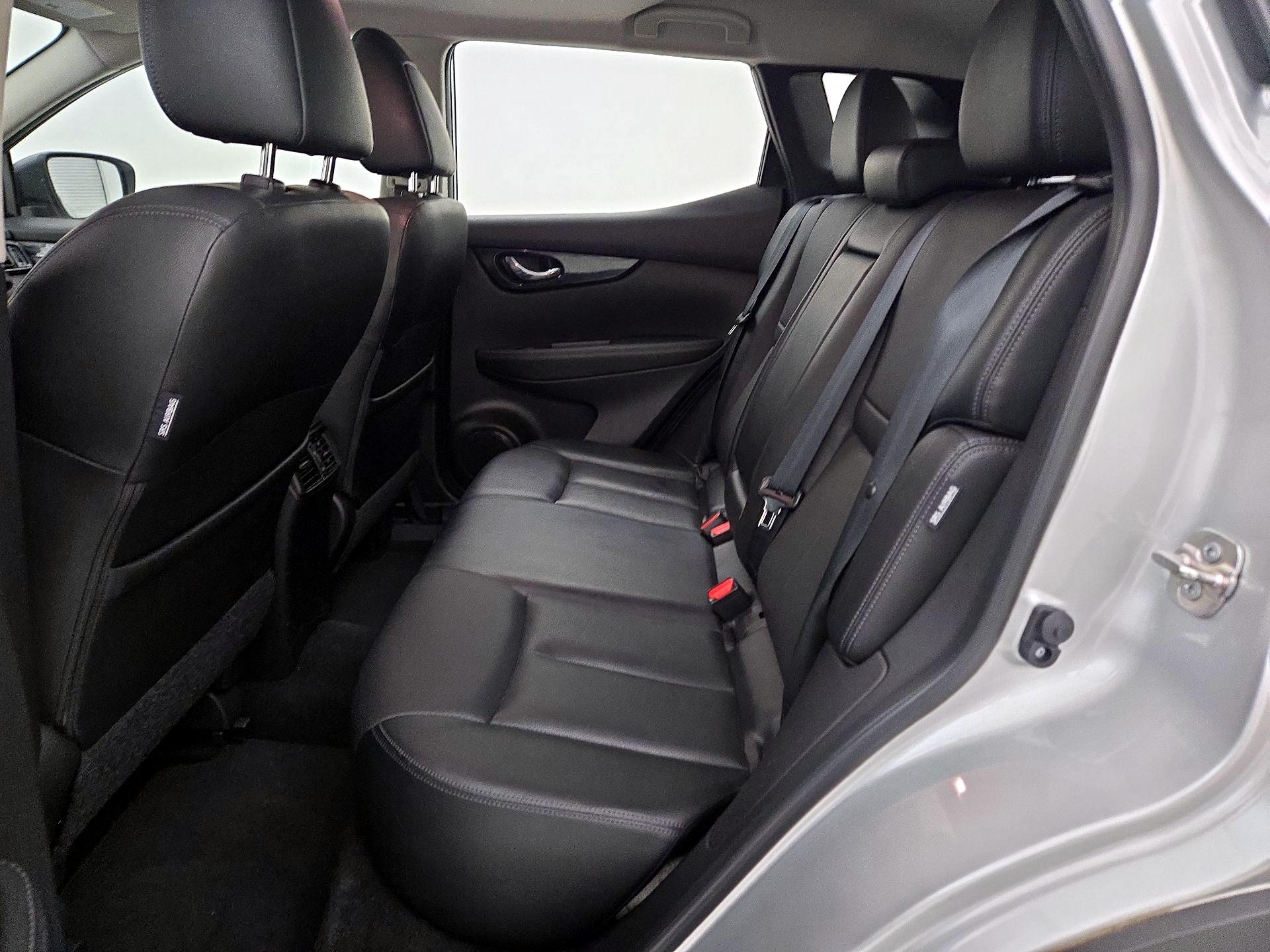 Thumbnail: 2022 Nissan Rogue Sport - 20