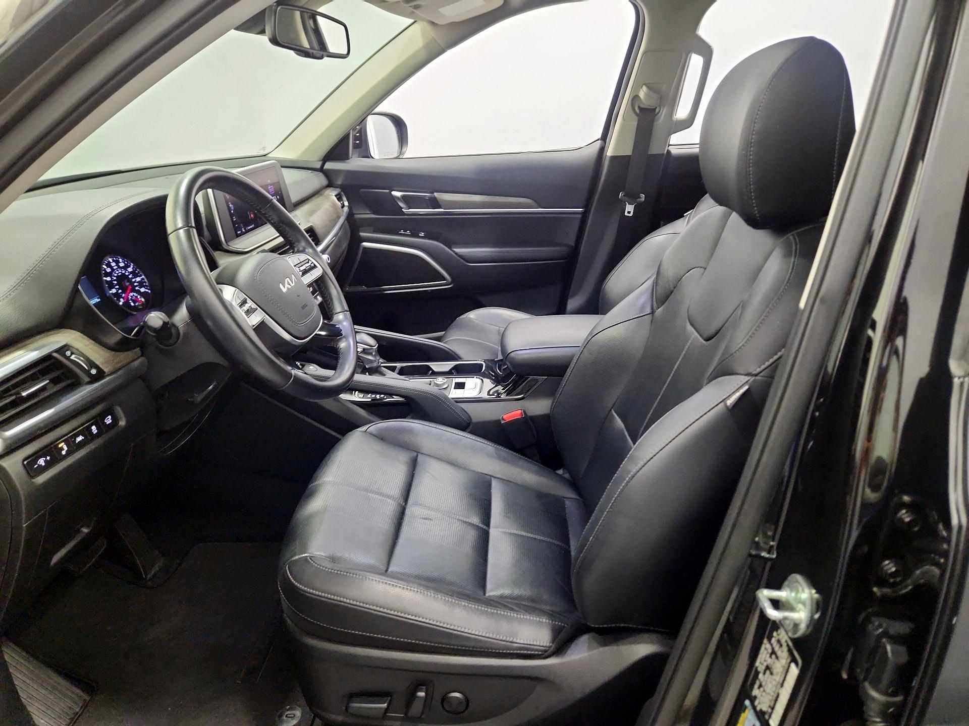 Thumbnail: 2022 Kia Telluride - 11