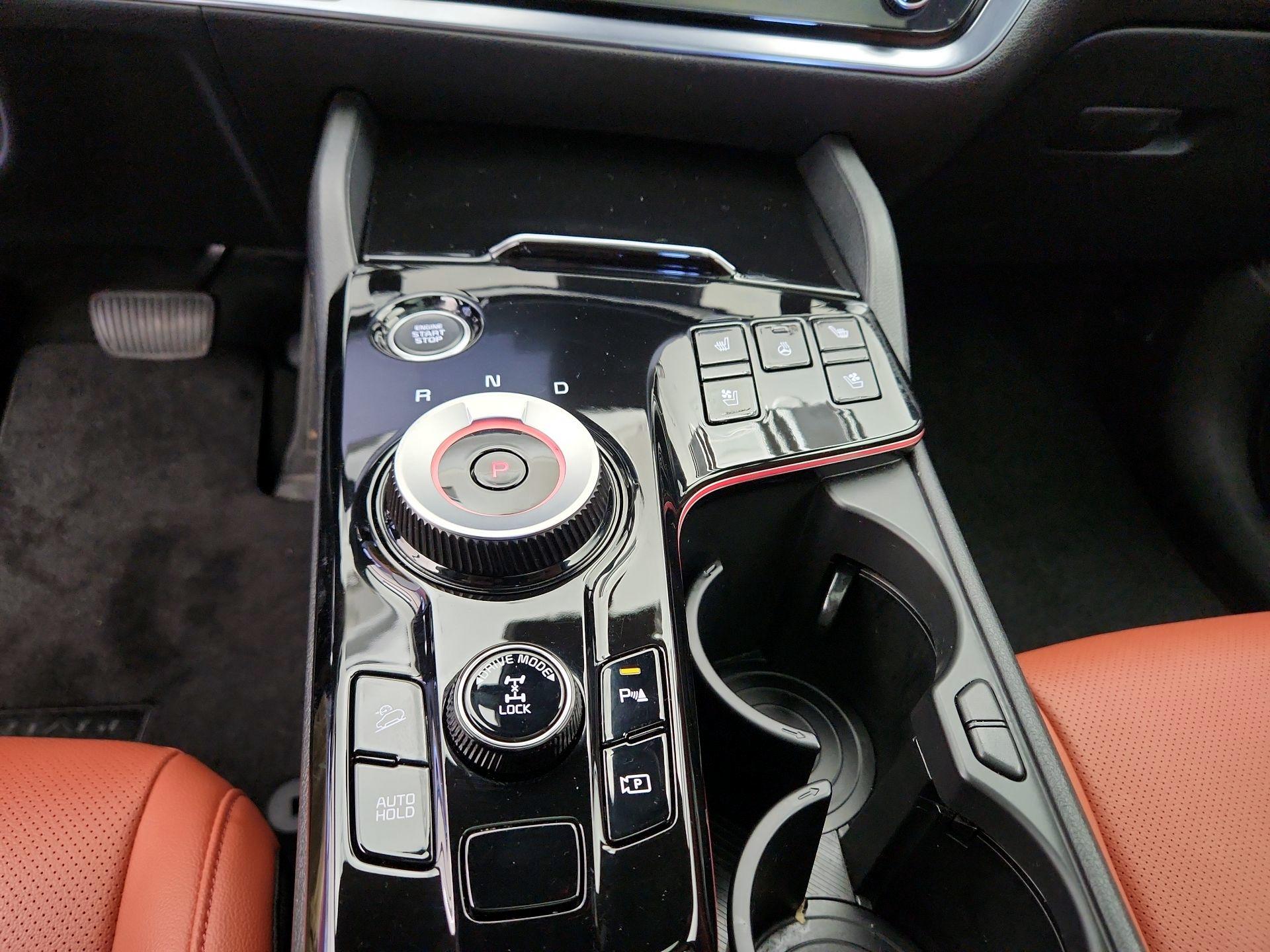 Thumbnail: 2023 Kia Sportage - 18