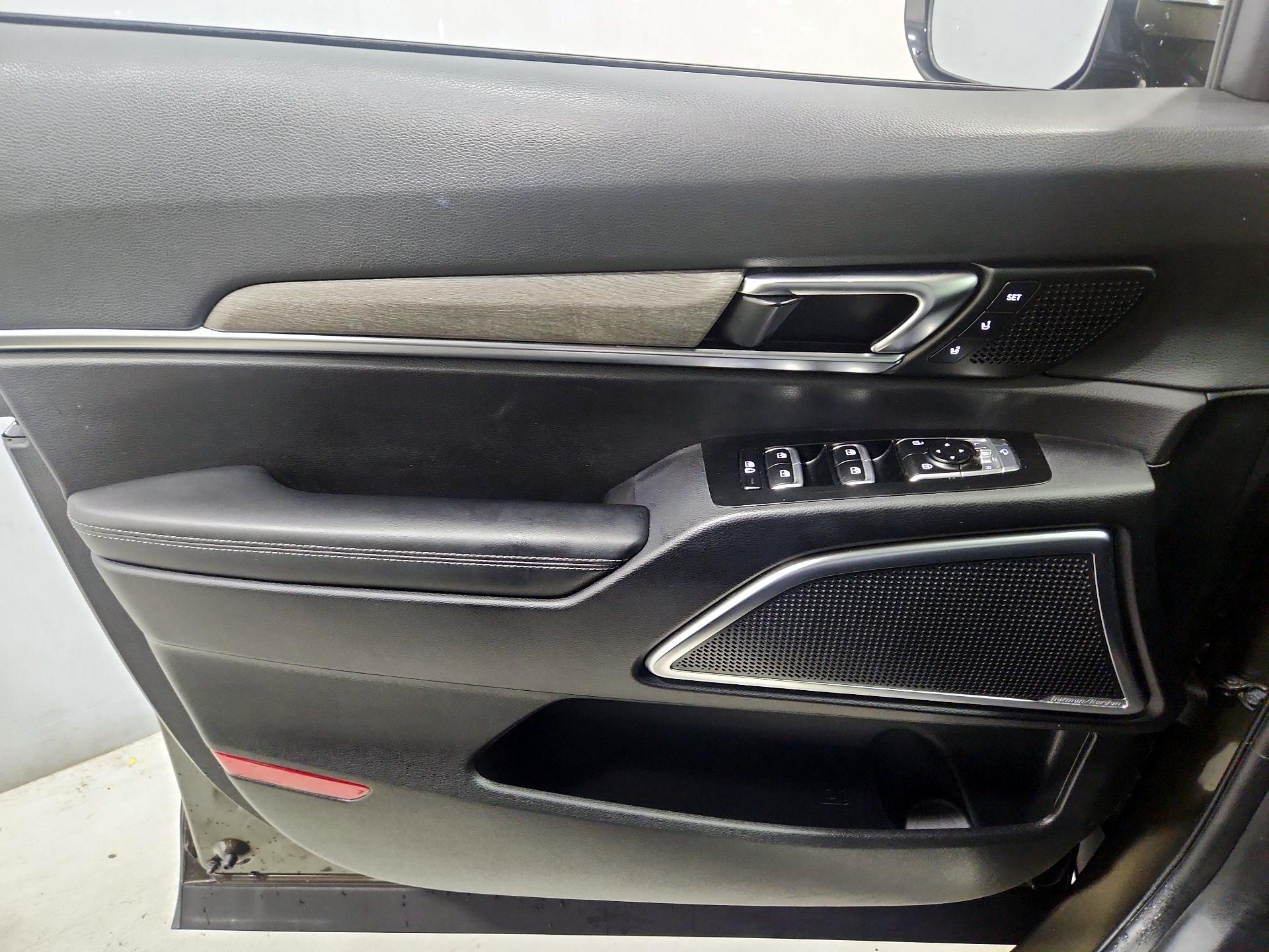 Thumbnail: 2022 Kia Telluride - 12