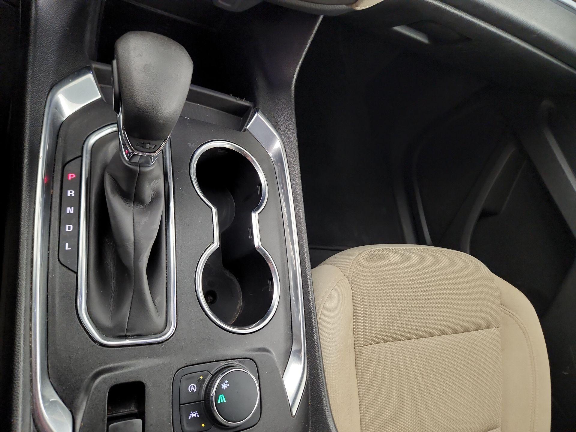 Thumbnail: 2023 Chevrolet Traverse - 15