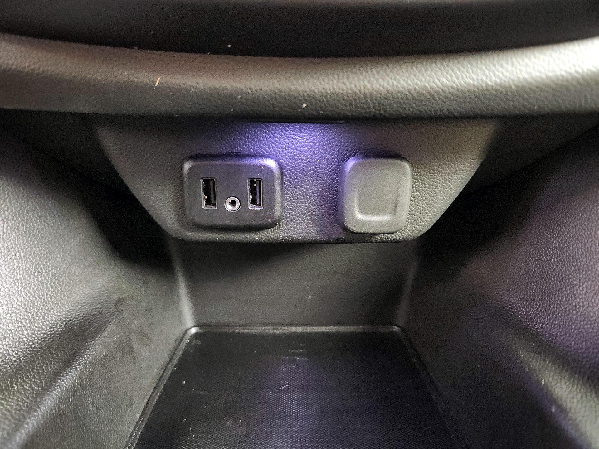 Thumbnail: 2023 Chevrolet Traverse - 16