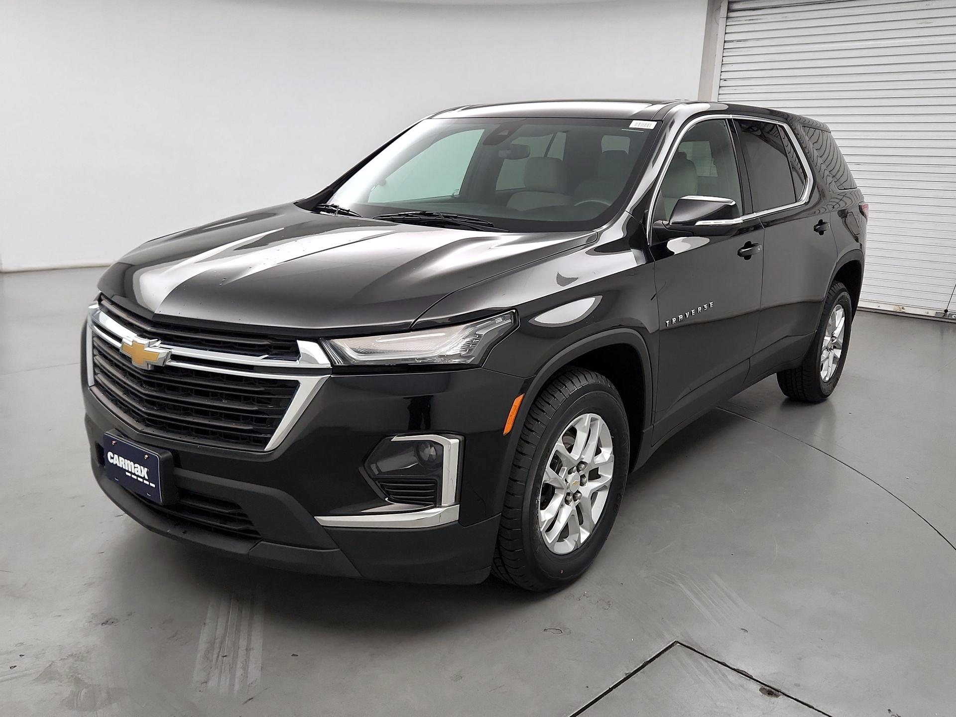 Thumbnail: 2023 Chevrolet Traverse - 3