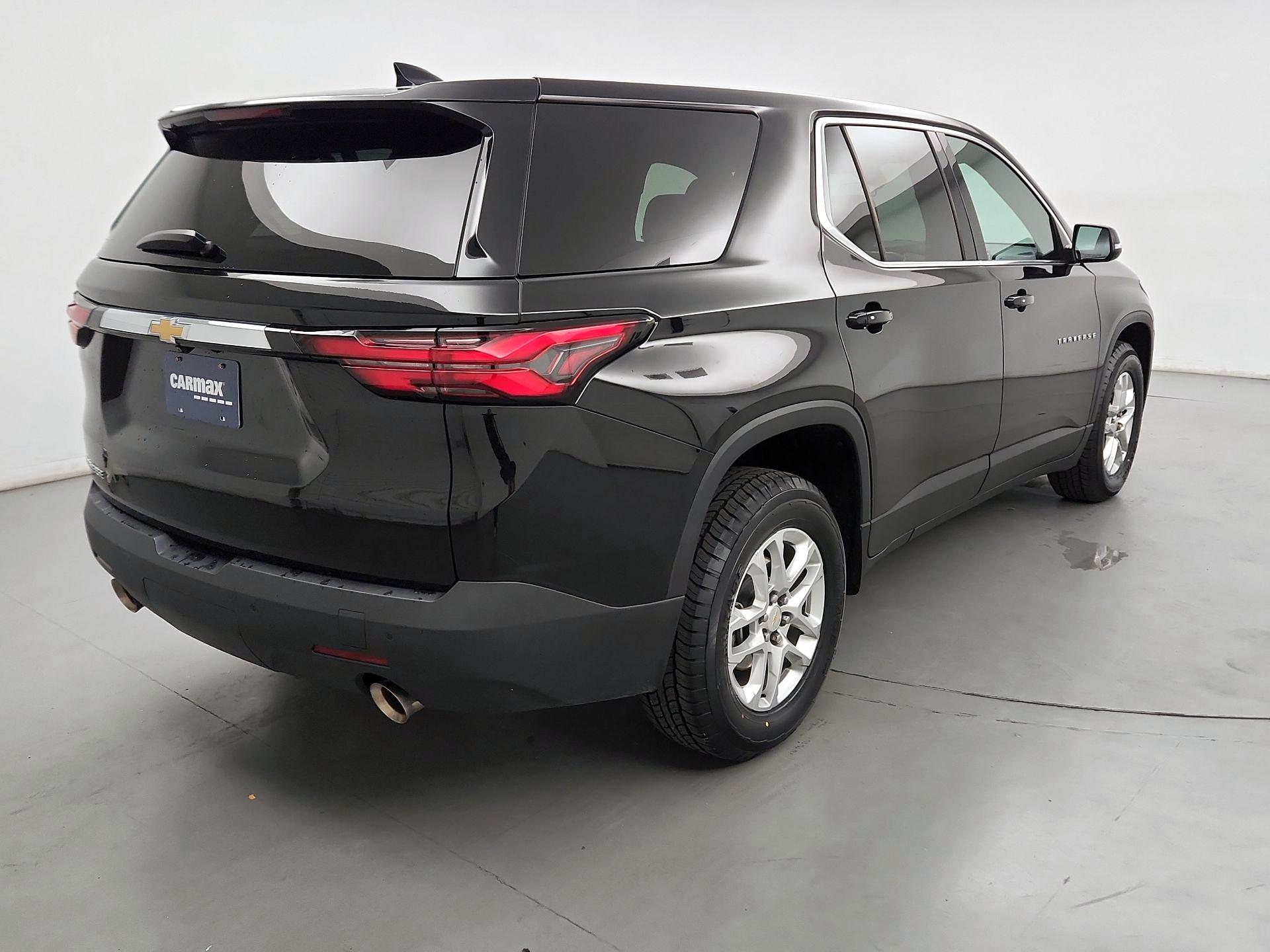 Thumbnail: 2023 Chevrolet Traverse - 5