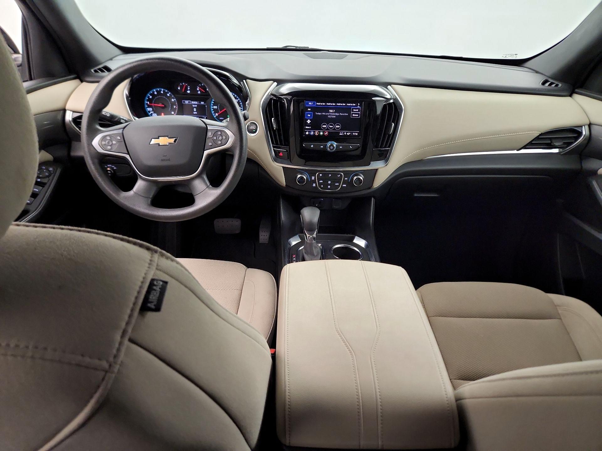 Thumbnail: 2023 Chevrolet Traverse - 8