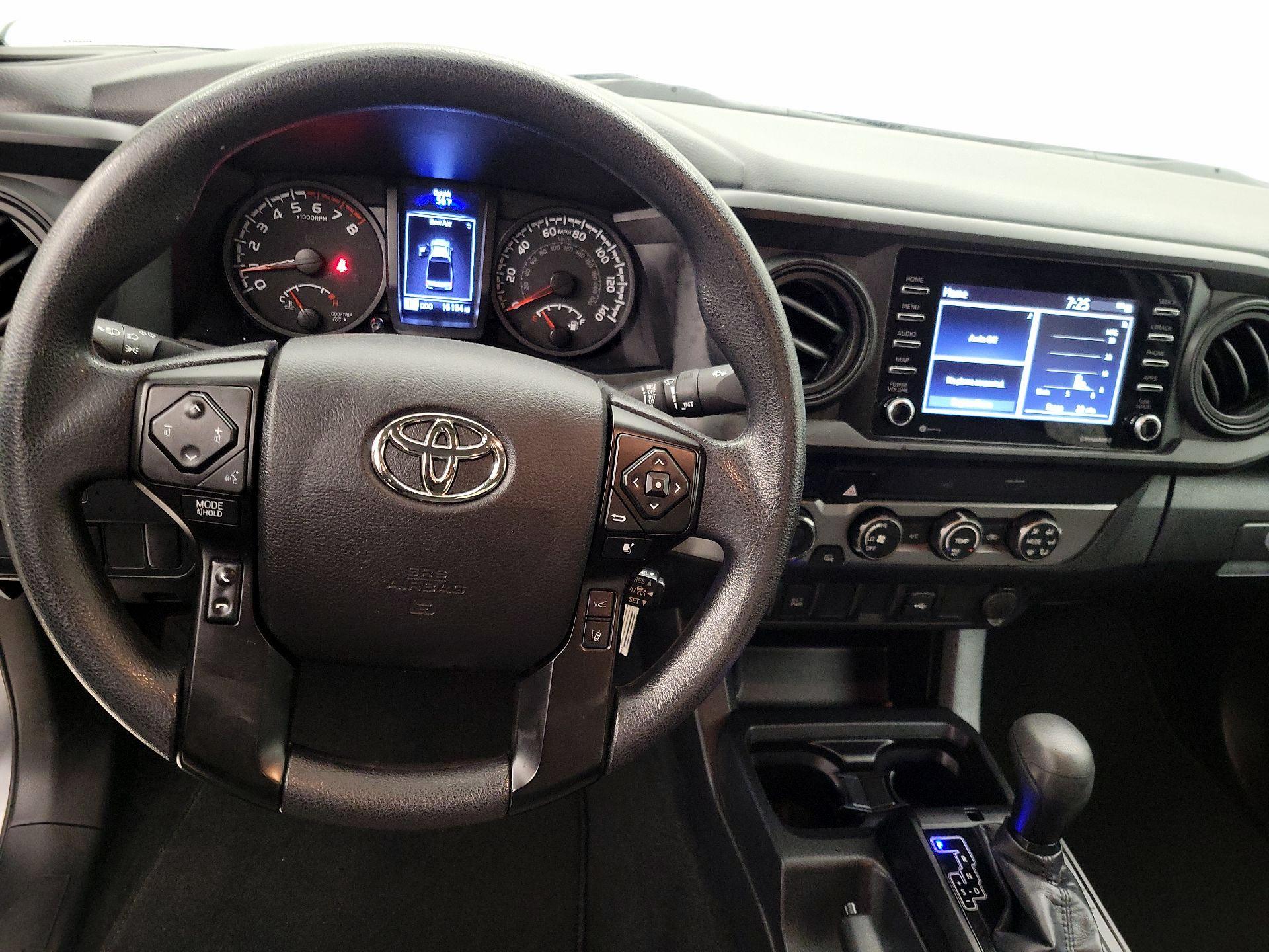 Thumbnail: 2022 Toyota Tacoma - 10