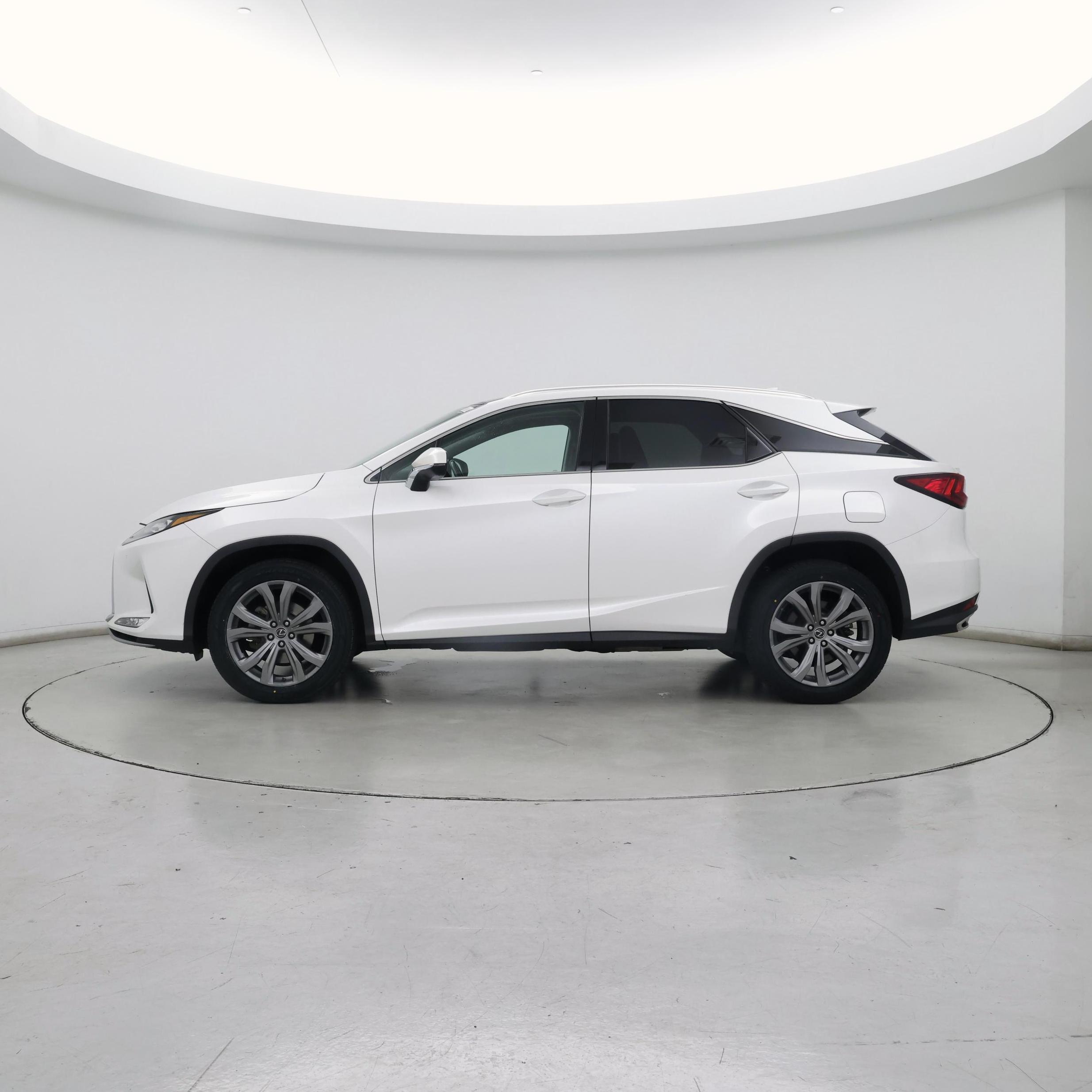 Thumbnail: 2022 Lexus RX - 3