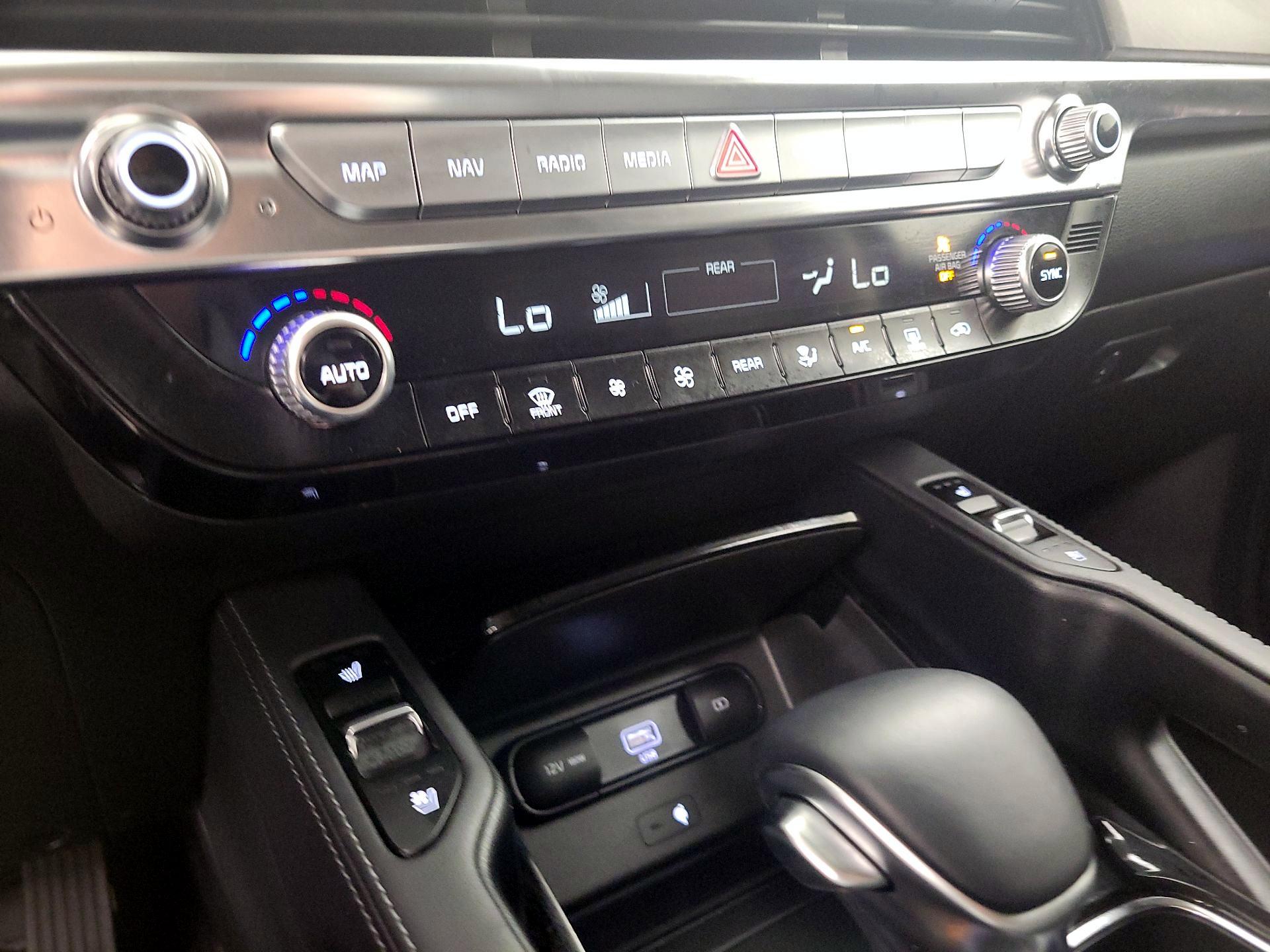 Thumbnail: 2022 Kia Telluride - 17