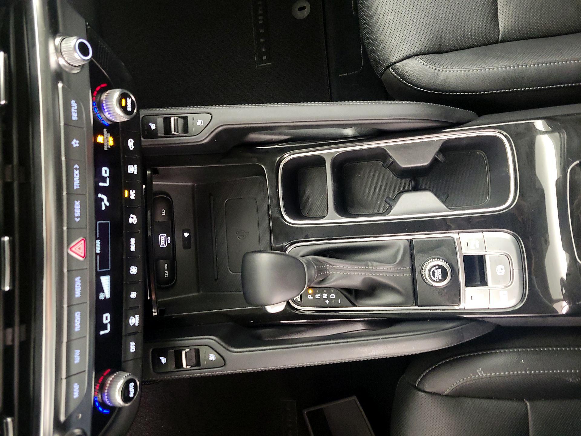 Thumbnail: 2022 Kia Telluride - 18