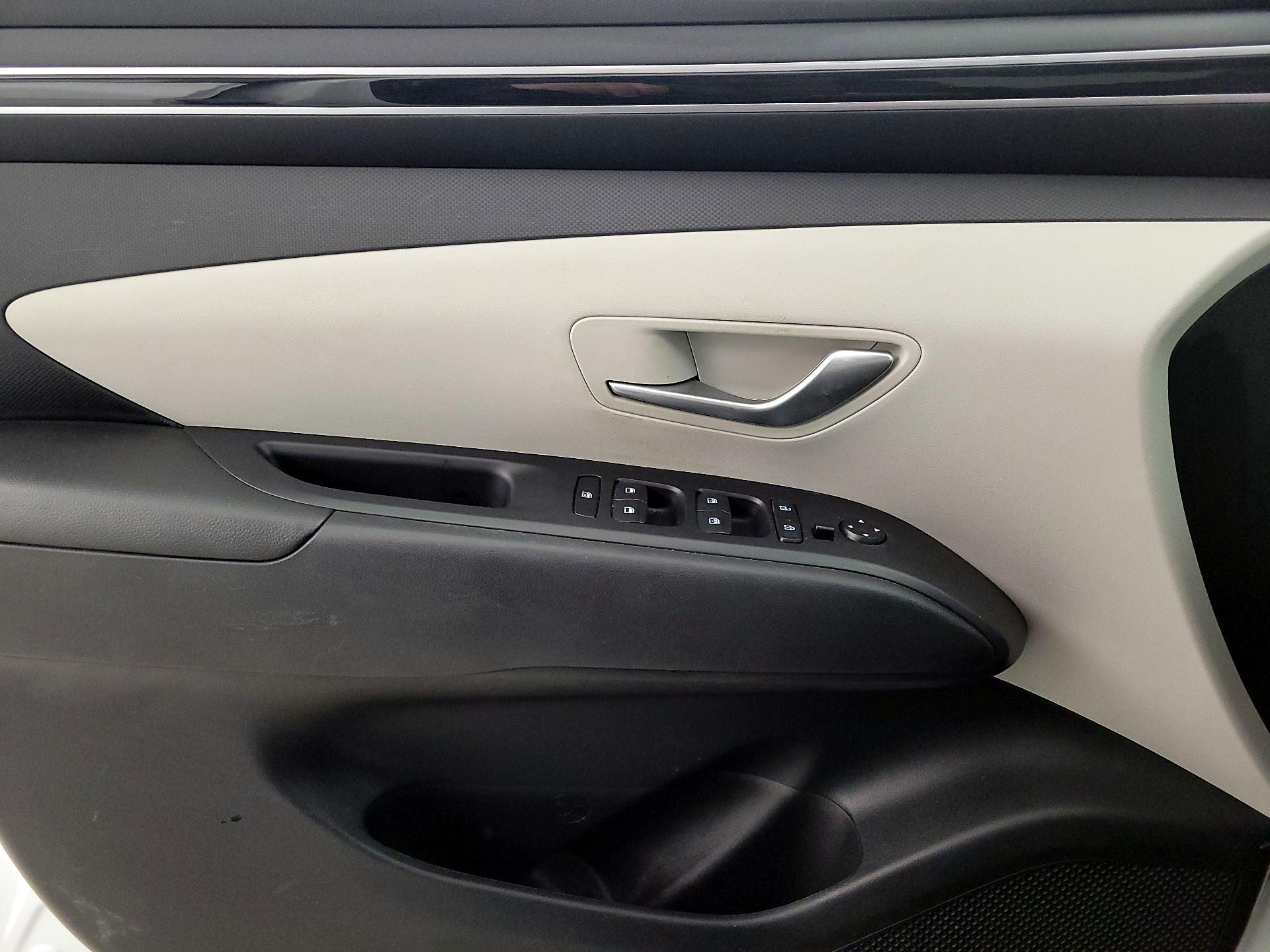 Thumbnail: 2022 Hyundai Tucson - 12