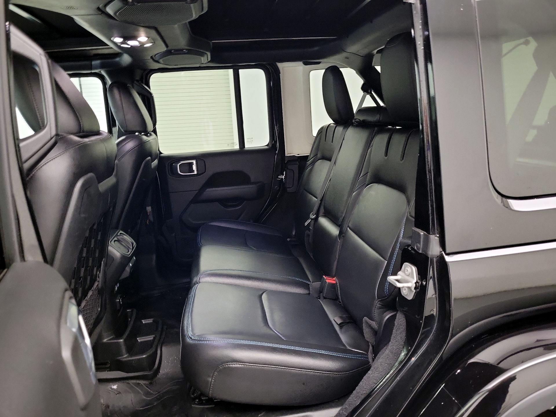 Thumbnail: 2021 Jeep Wrangler - 18