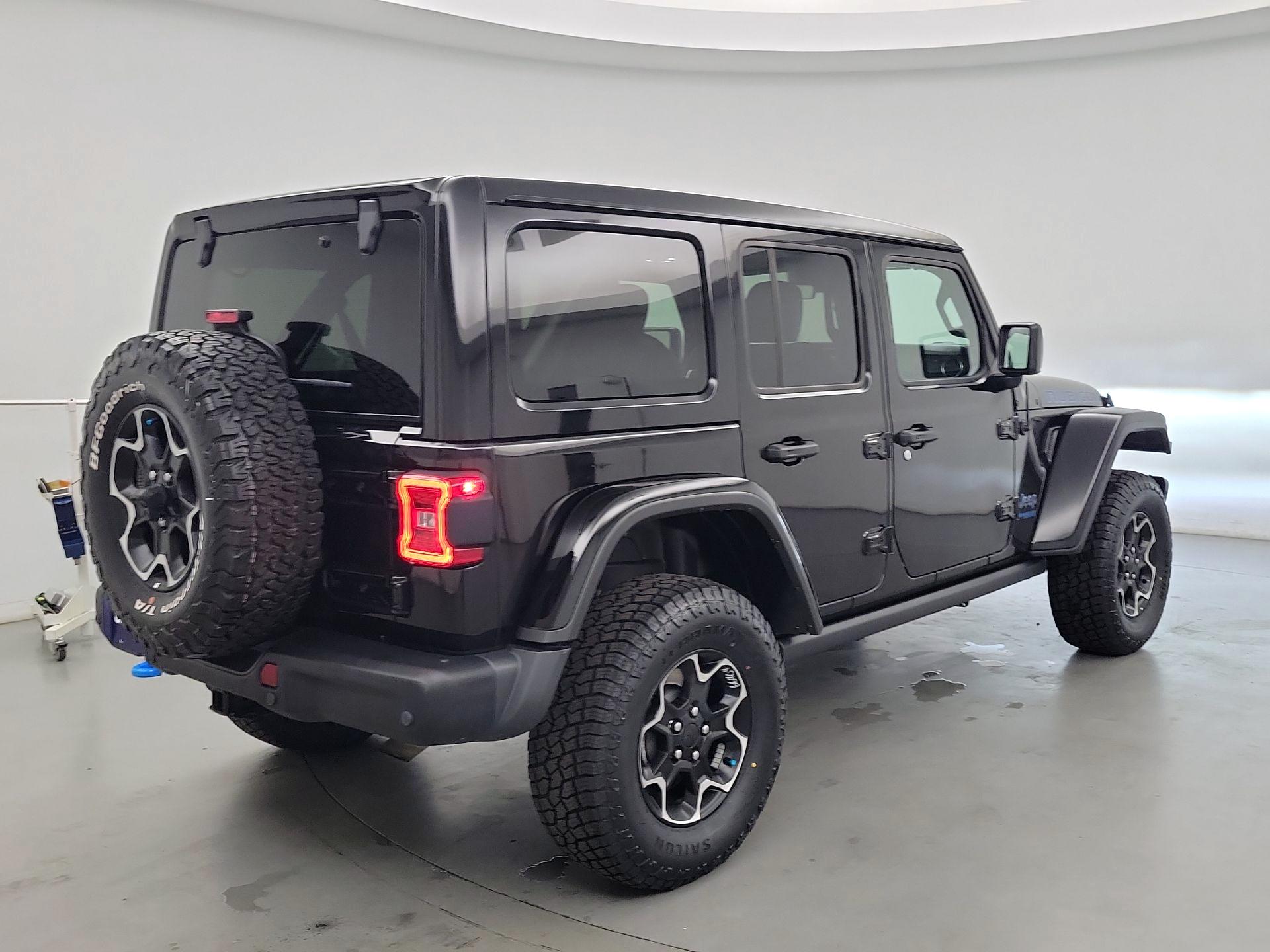Thumbnail: 2021 Jeep Wrangler - 5