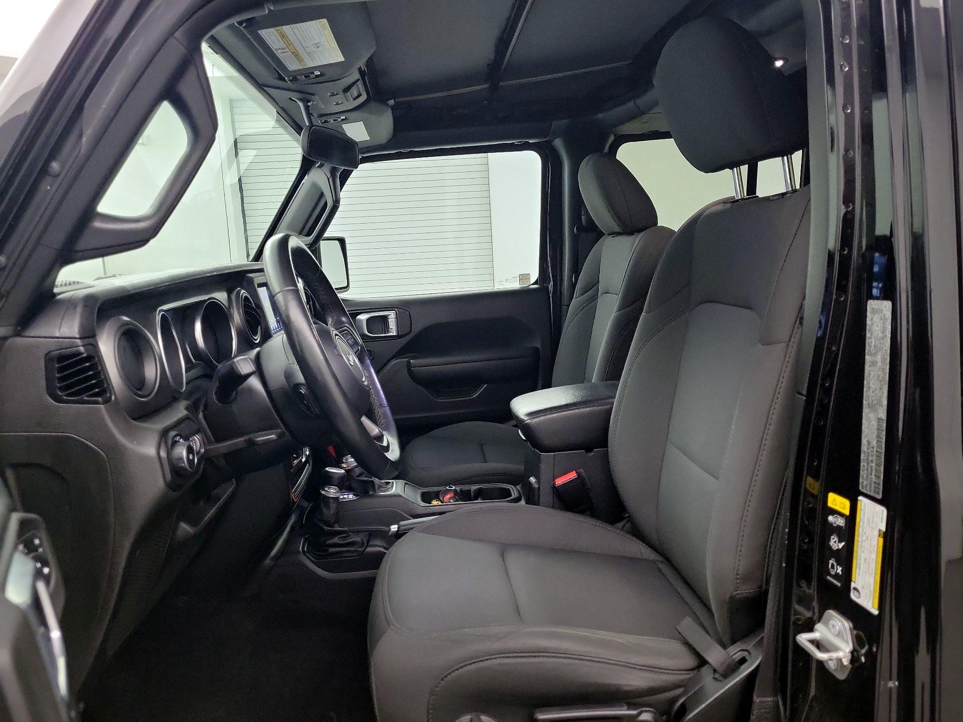 Thumbnail: 2021 Jeep Wrangler - 9