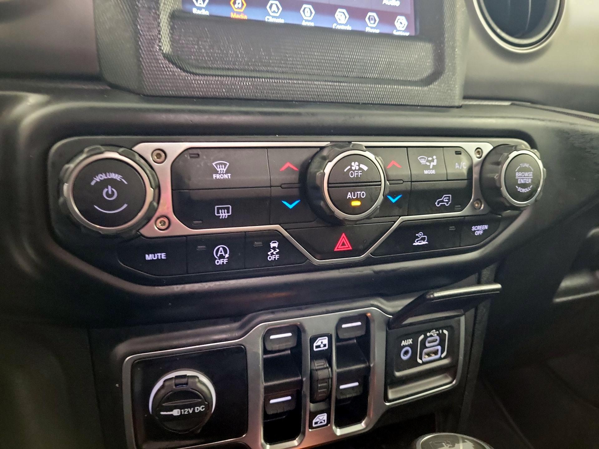 Thumbnail: 2021 Jeep Wrangler - 14