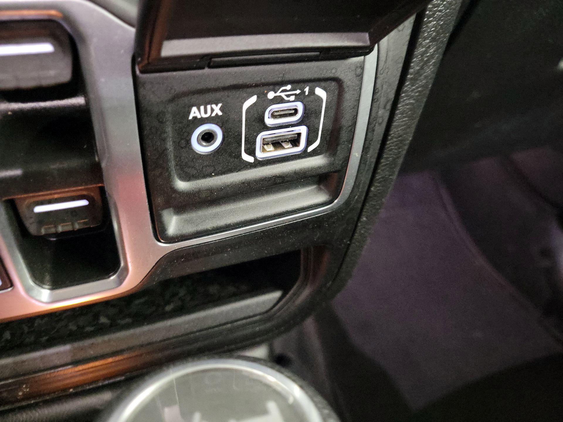 Thumbnail: 2021 Jeep Wrangler - 16