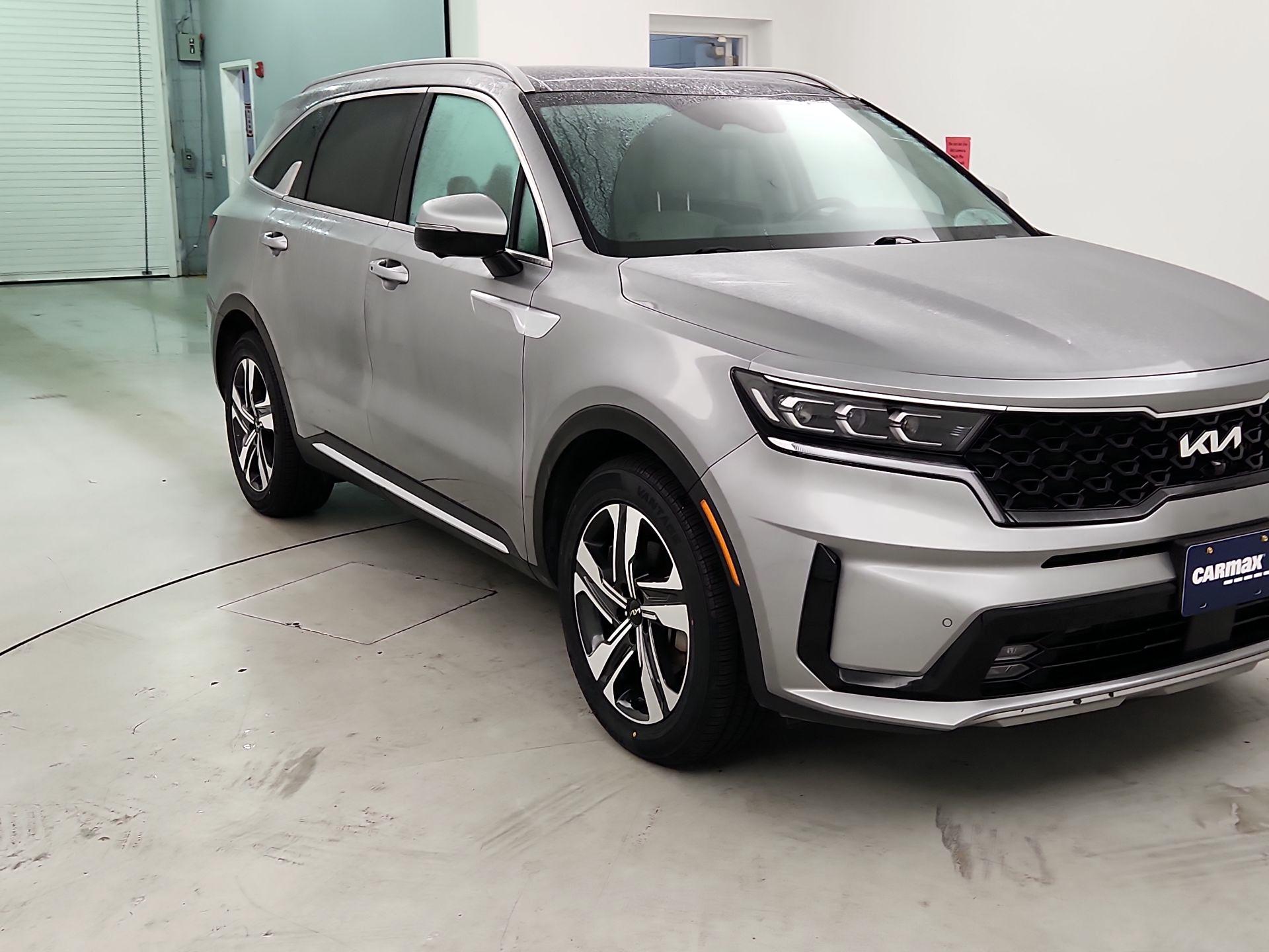 Thumbnail: 2023 Kia Sorento - 2