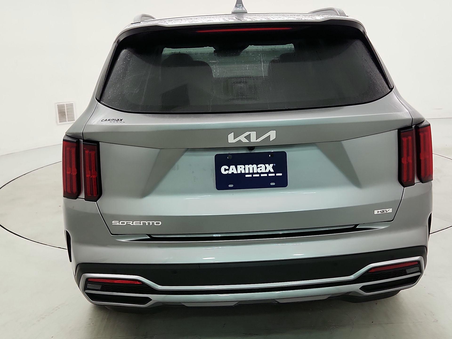 Thumbnail: 2023 Kia Sorento - 6