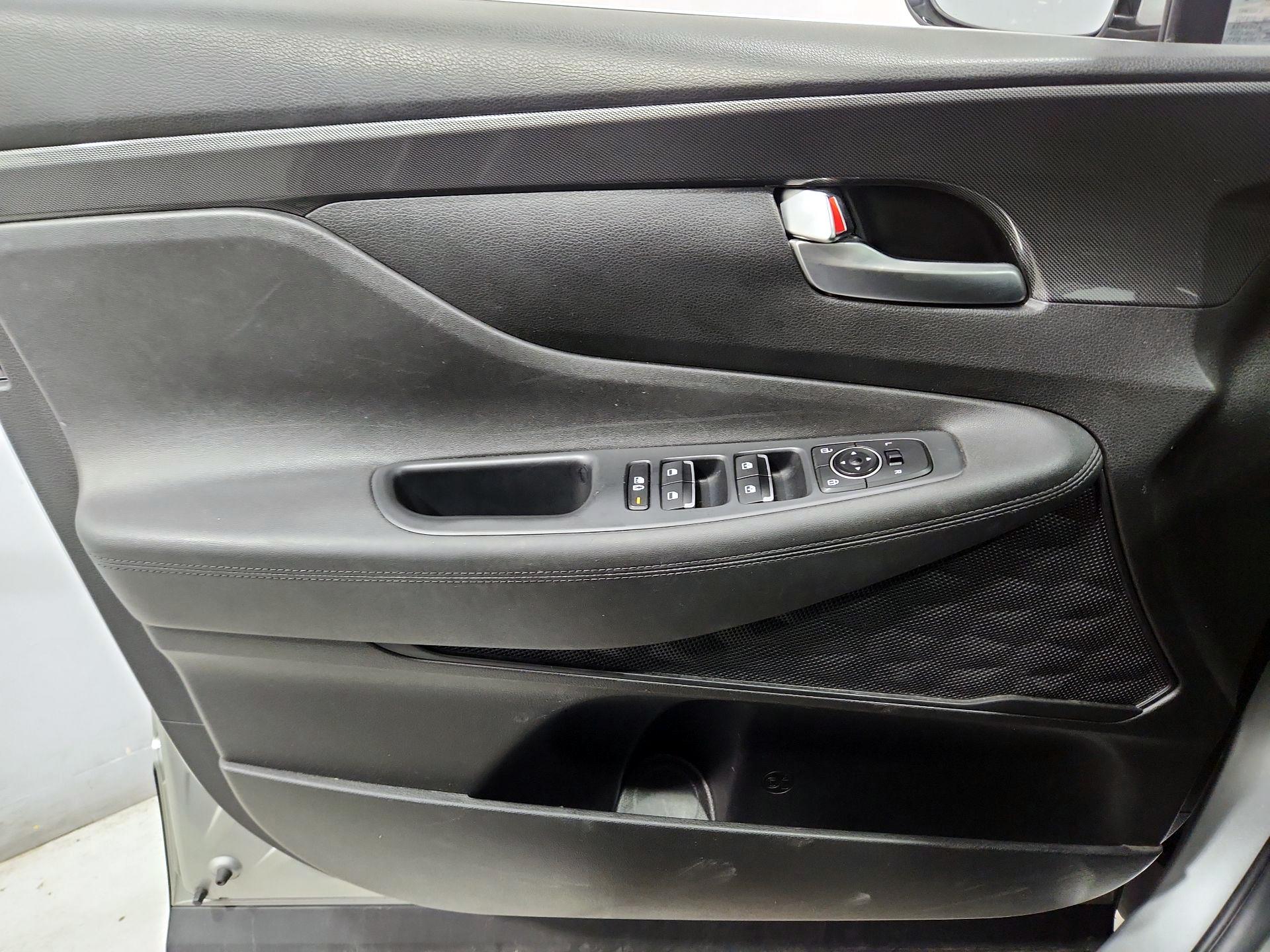 Thumbnail: 2023 Hyundai Santa Fe - 12