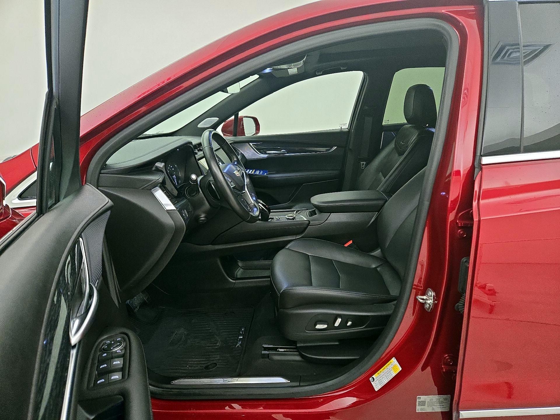 Thumbnail: 2020 Cadillac XT5 - 11