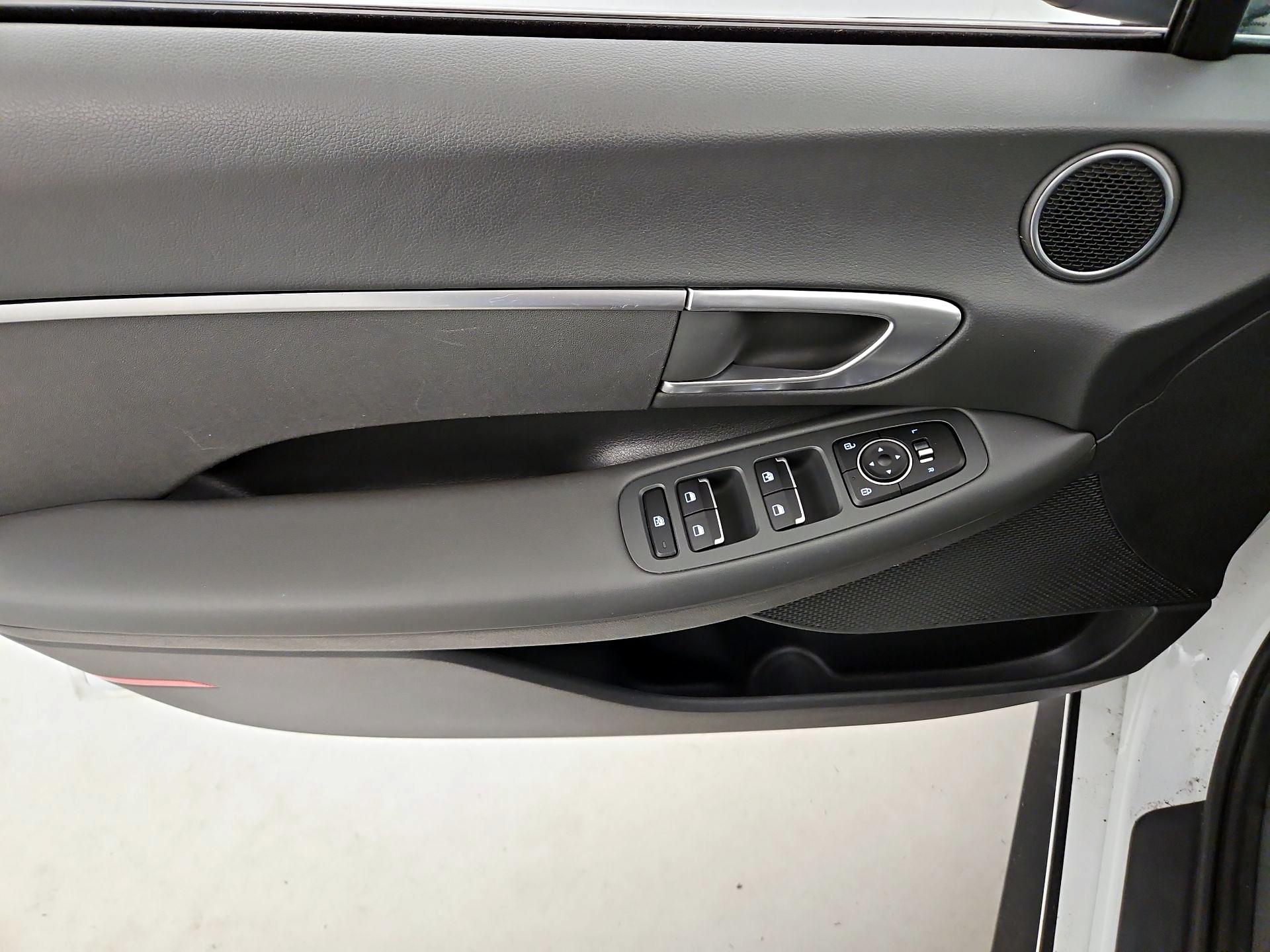 Thumbnail: 2022 Hyundai Sonata - 12