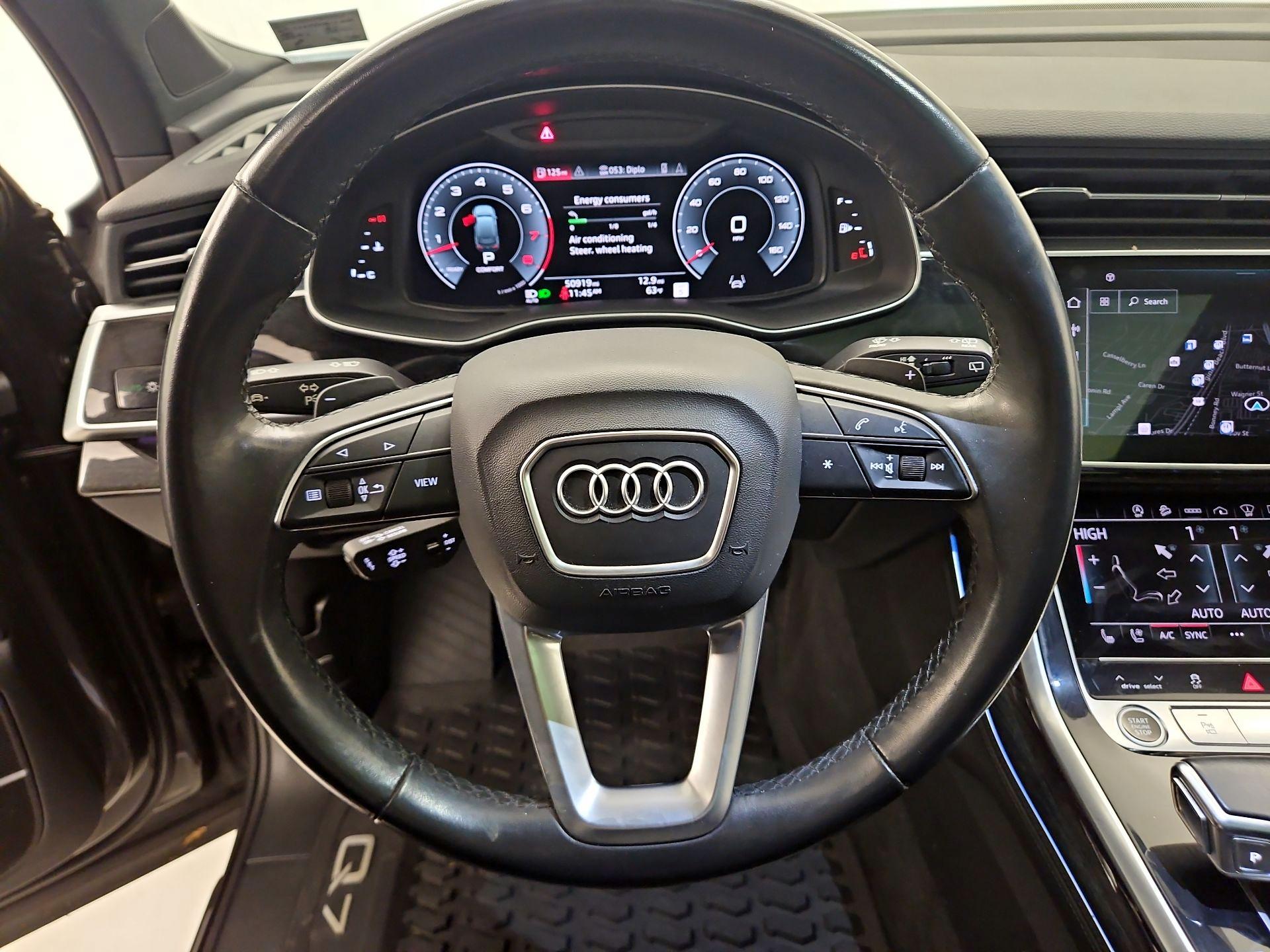 Thumbnail: 2021 Audi Q7 - 10