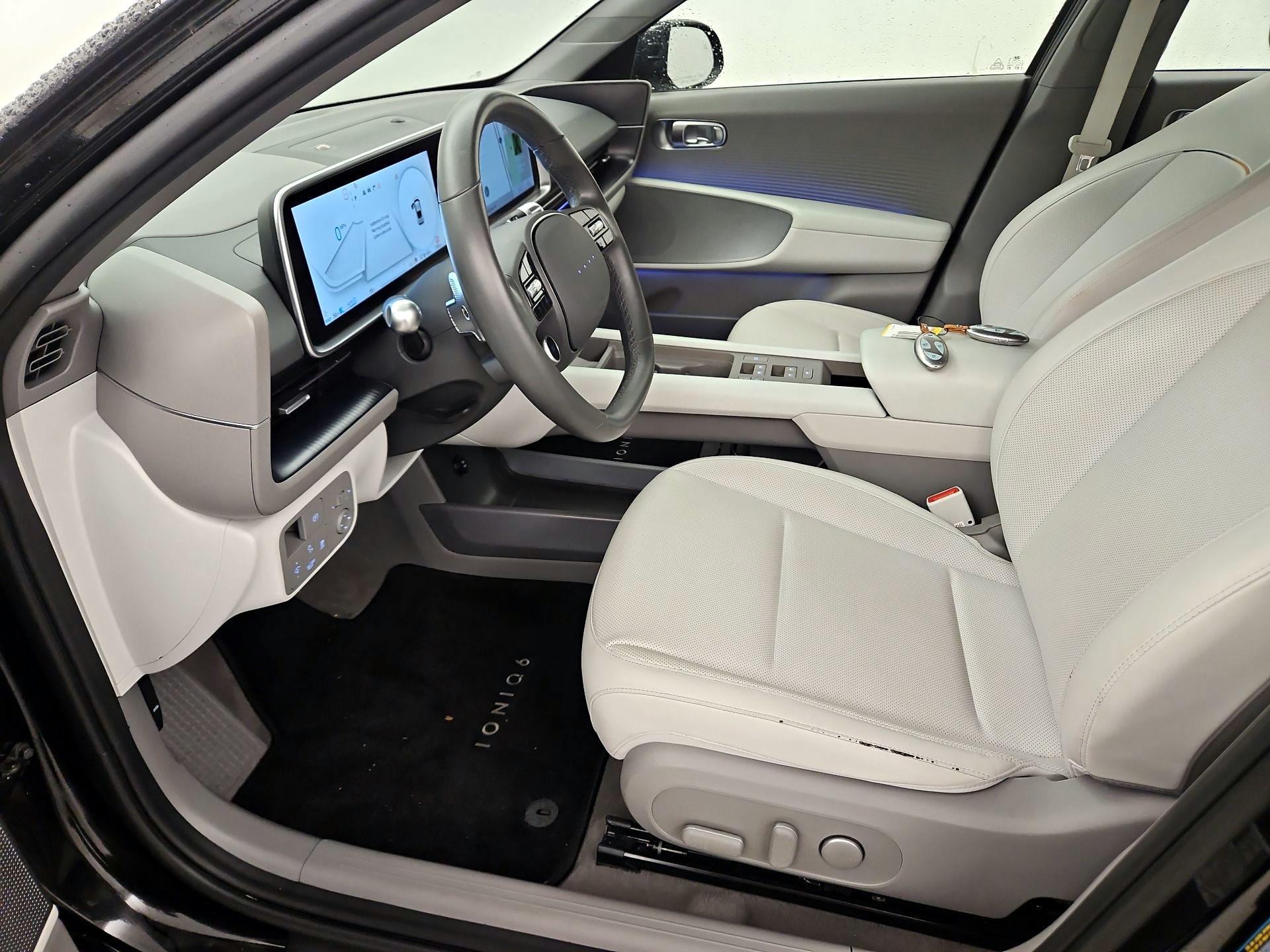 Thumbnail: 2023 Hyundai Ioniq 6 - 11