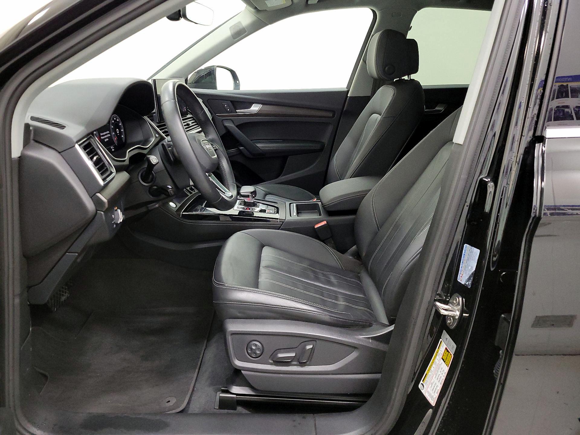 Thumbnail: 2022 Audi Q5 - 11