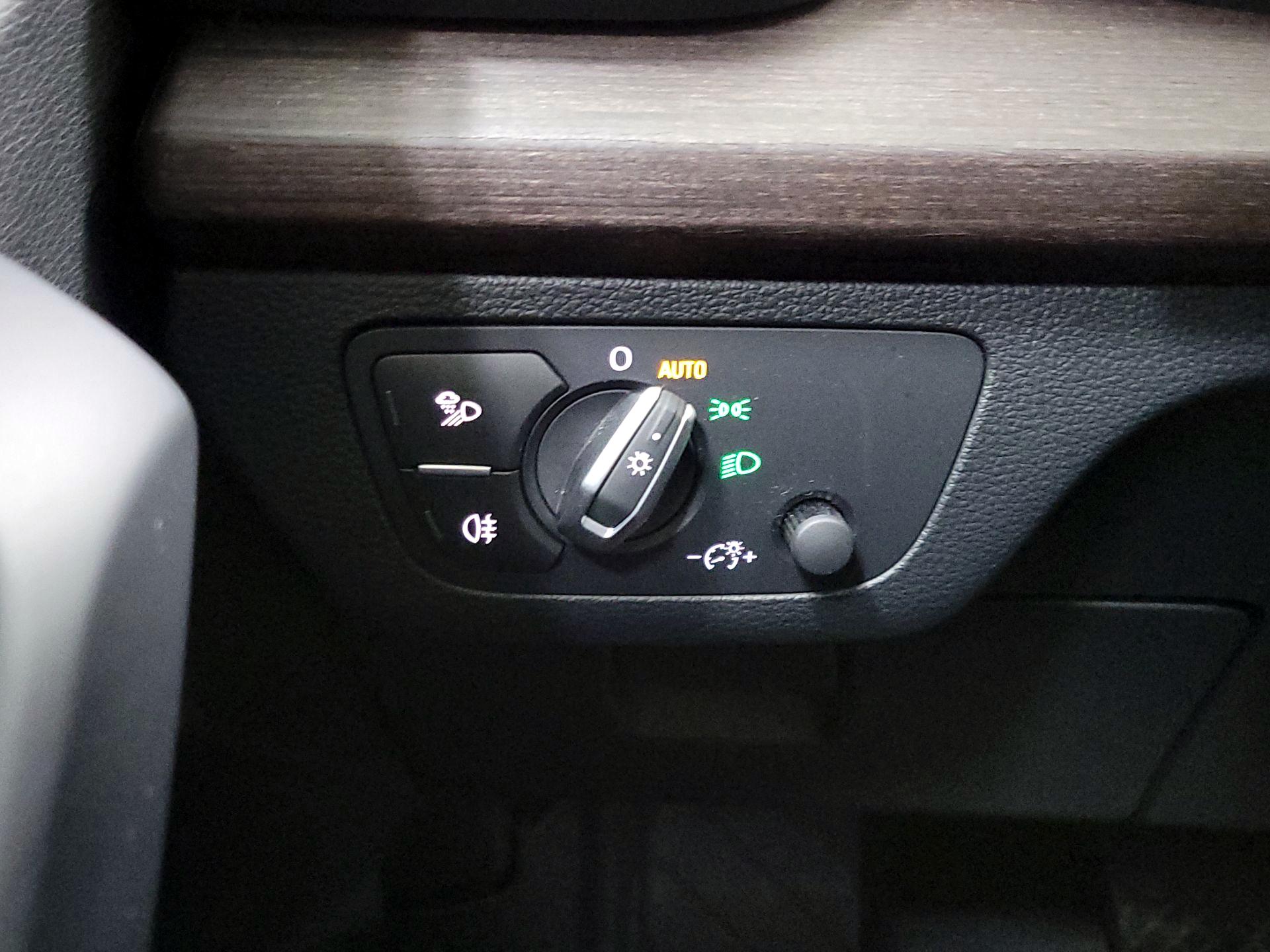 Thumbnail: 2022 Audi Q5 - 13