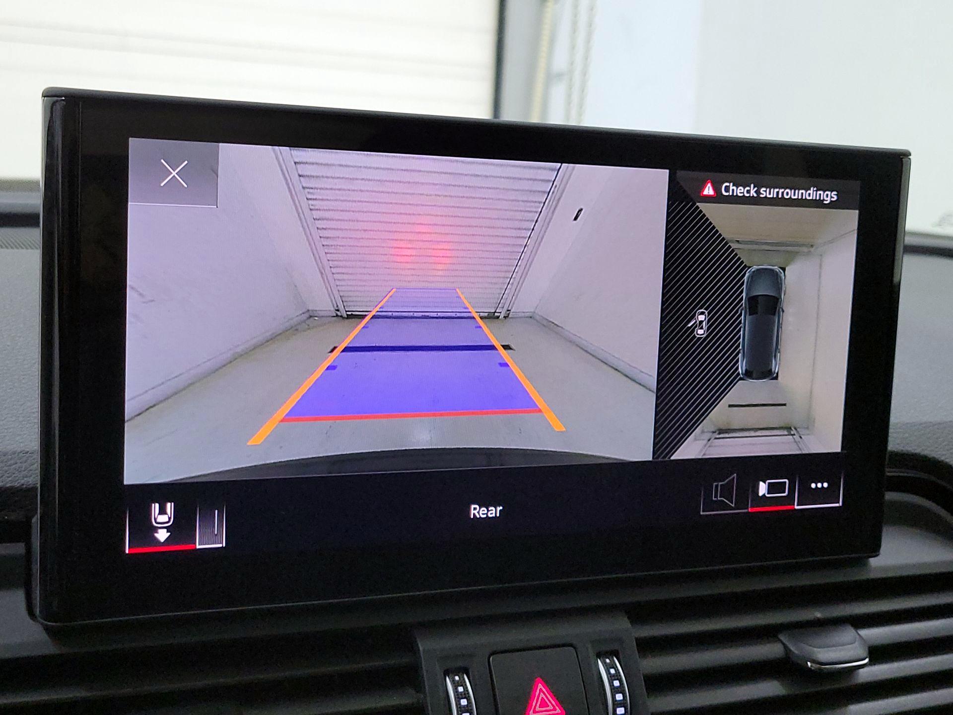 Thumbnail: 2022 Audi Q5 - 15