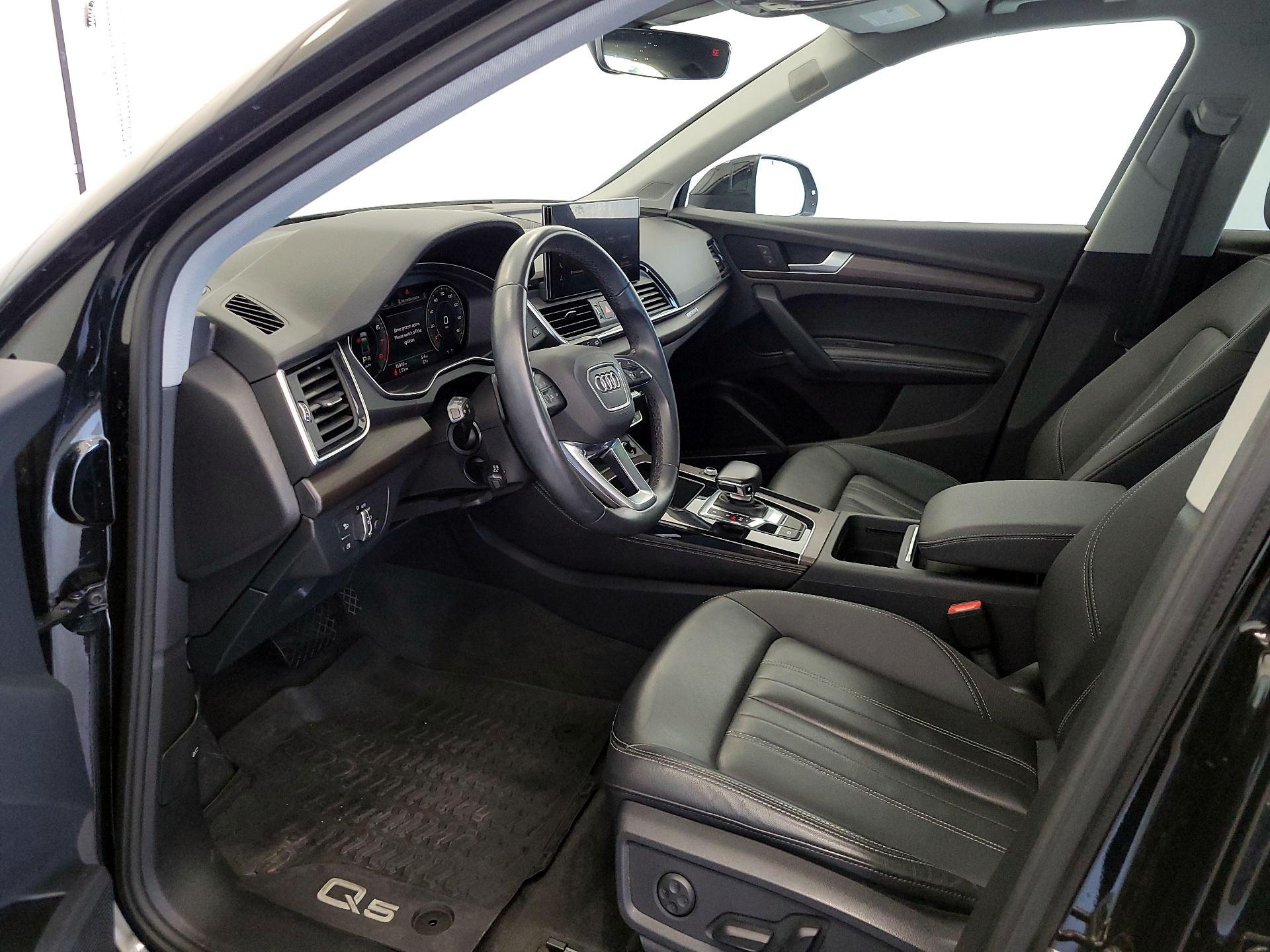 Thumbnail: 2022 Audi Q5 - 11