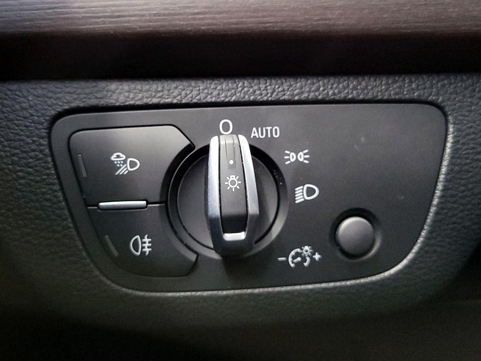 Thumbnail: 2022 Audi Q5 - 13