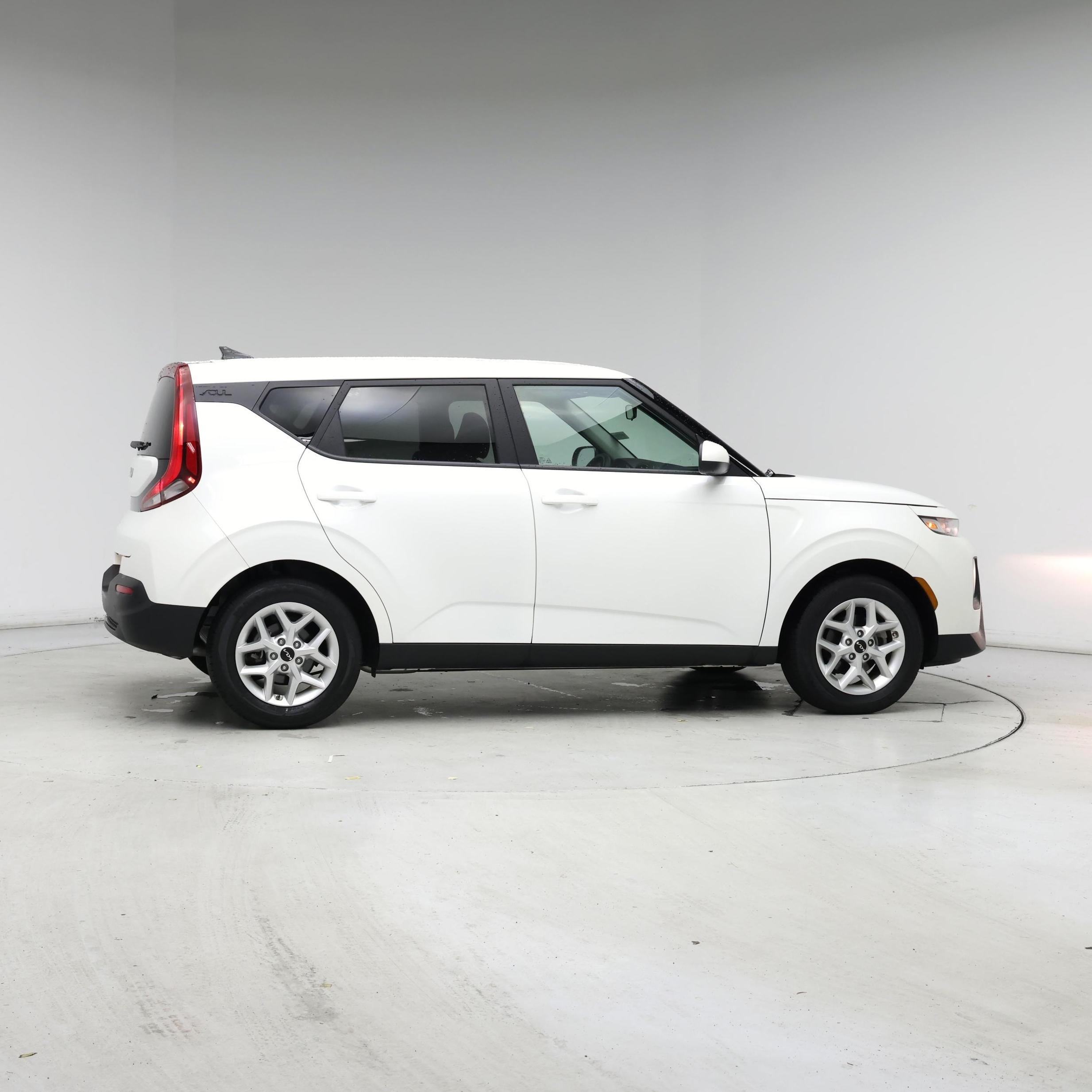 Thumbnail: 2022 Kia Soul - 7