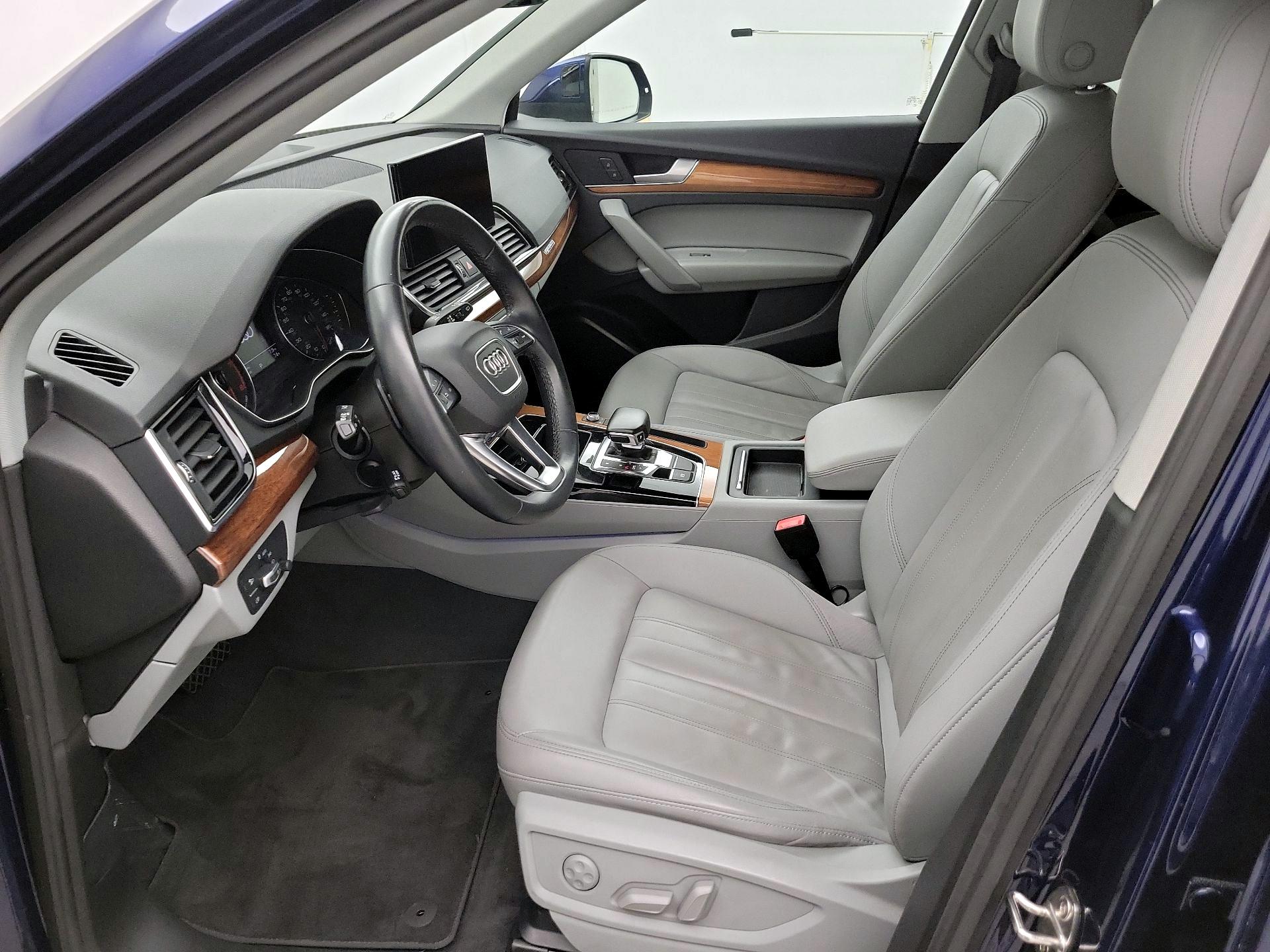 Thumbnail: 2022 Audi Q5 - 11