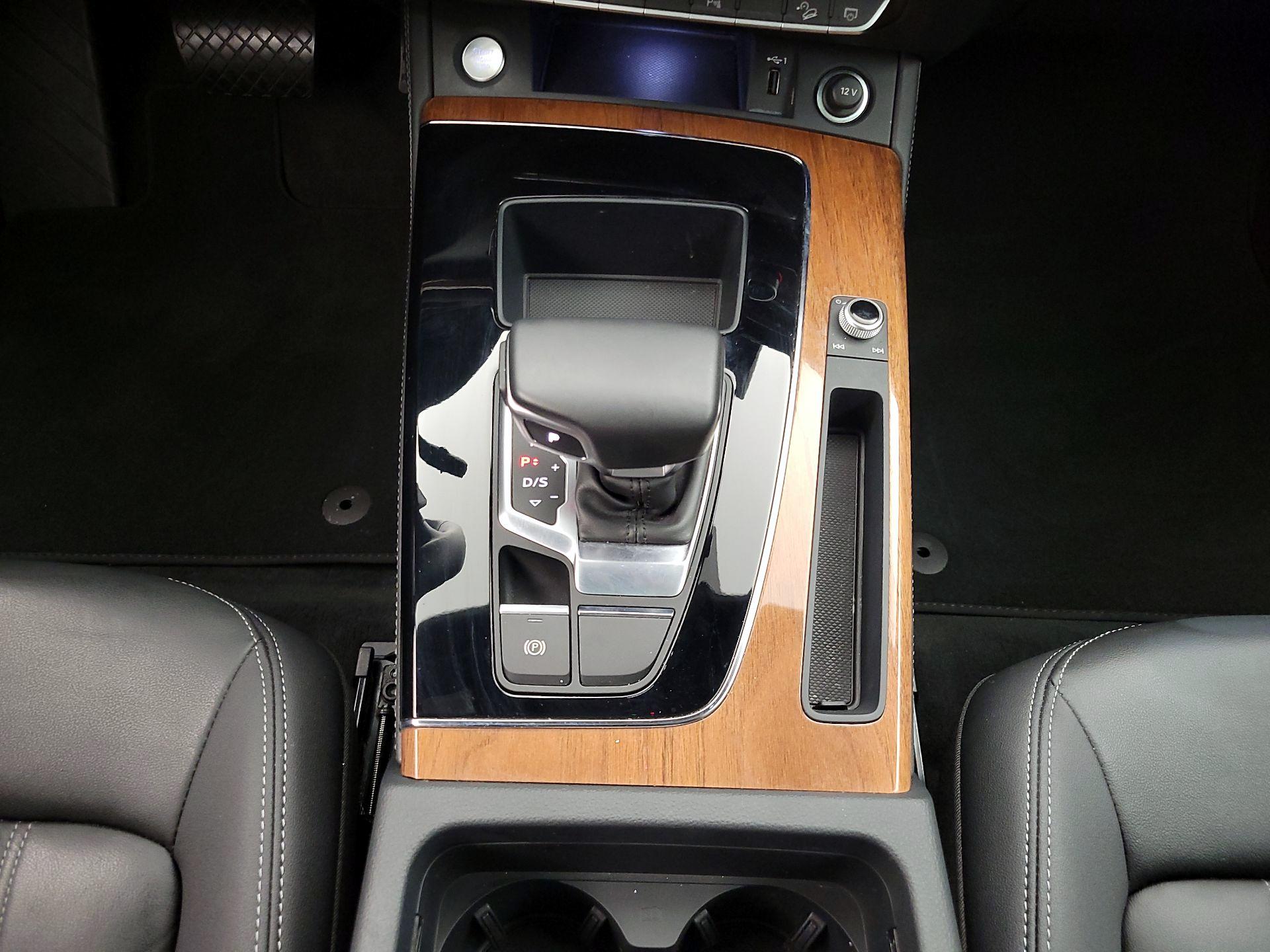 Thumbnail: 2022 Audi Q5 - 17