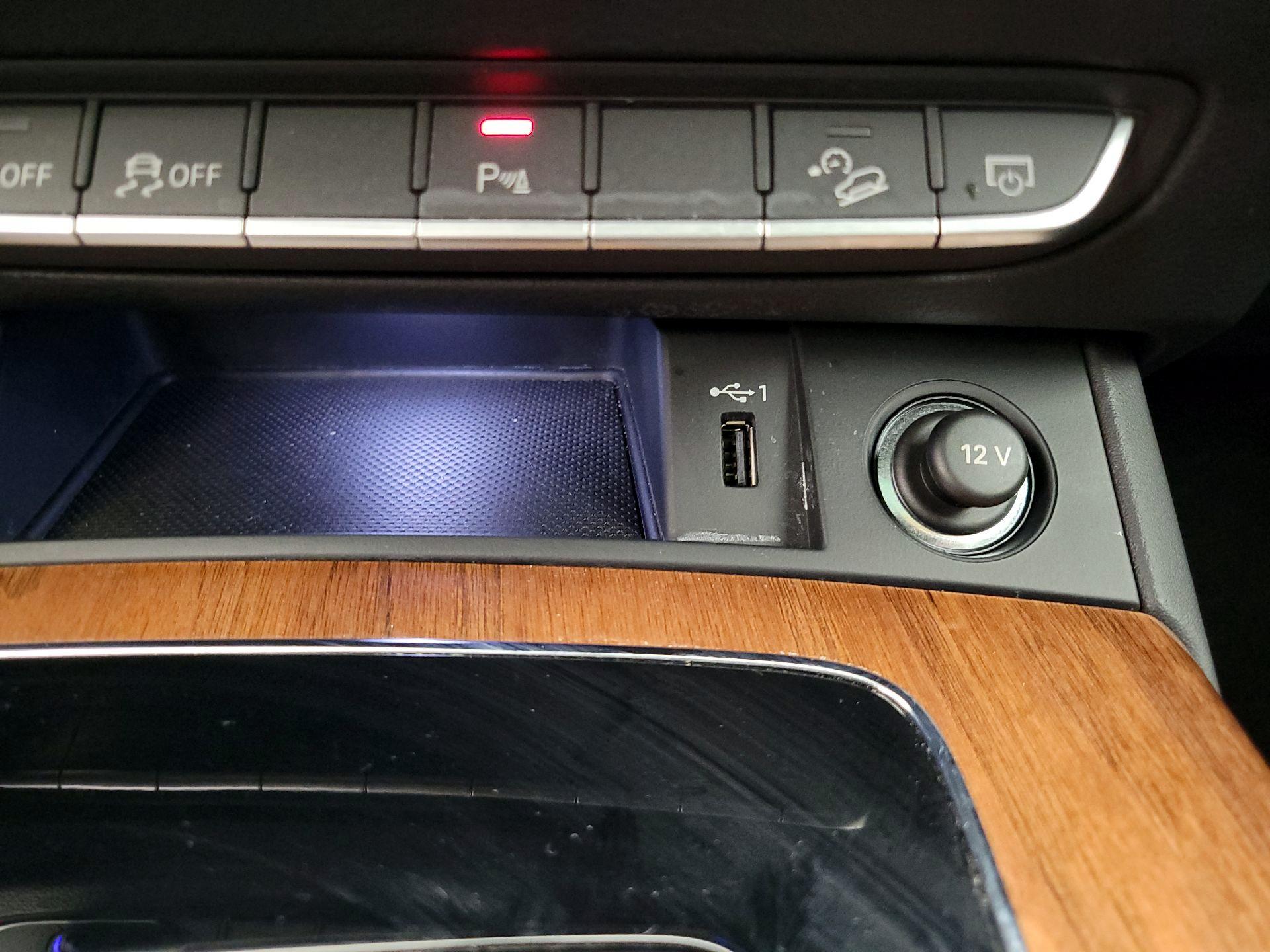 Thumbnail: 2022 Audi Q5 - 18