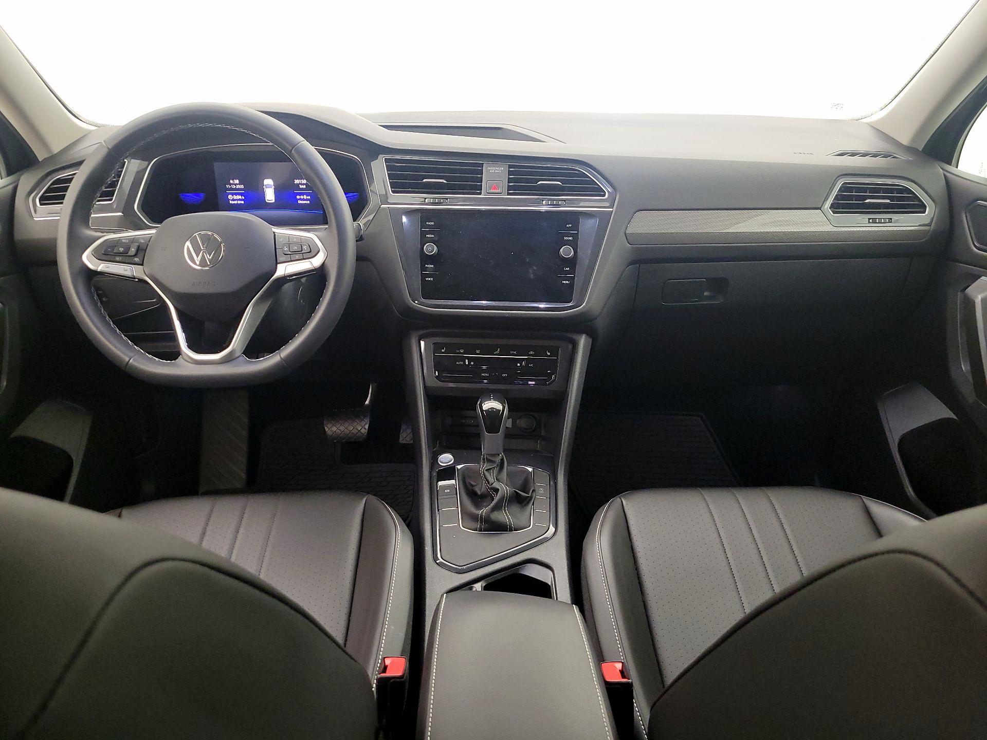 Thumbnail: 2022 Volkswagen Tiguan - 9