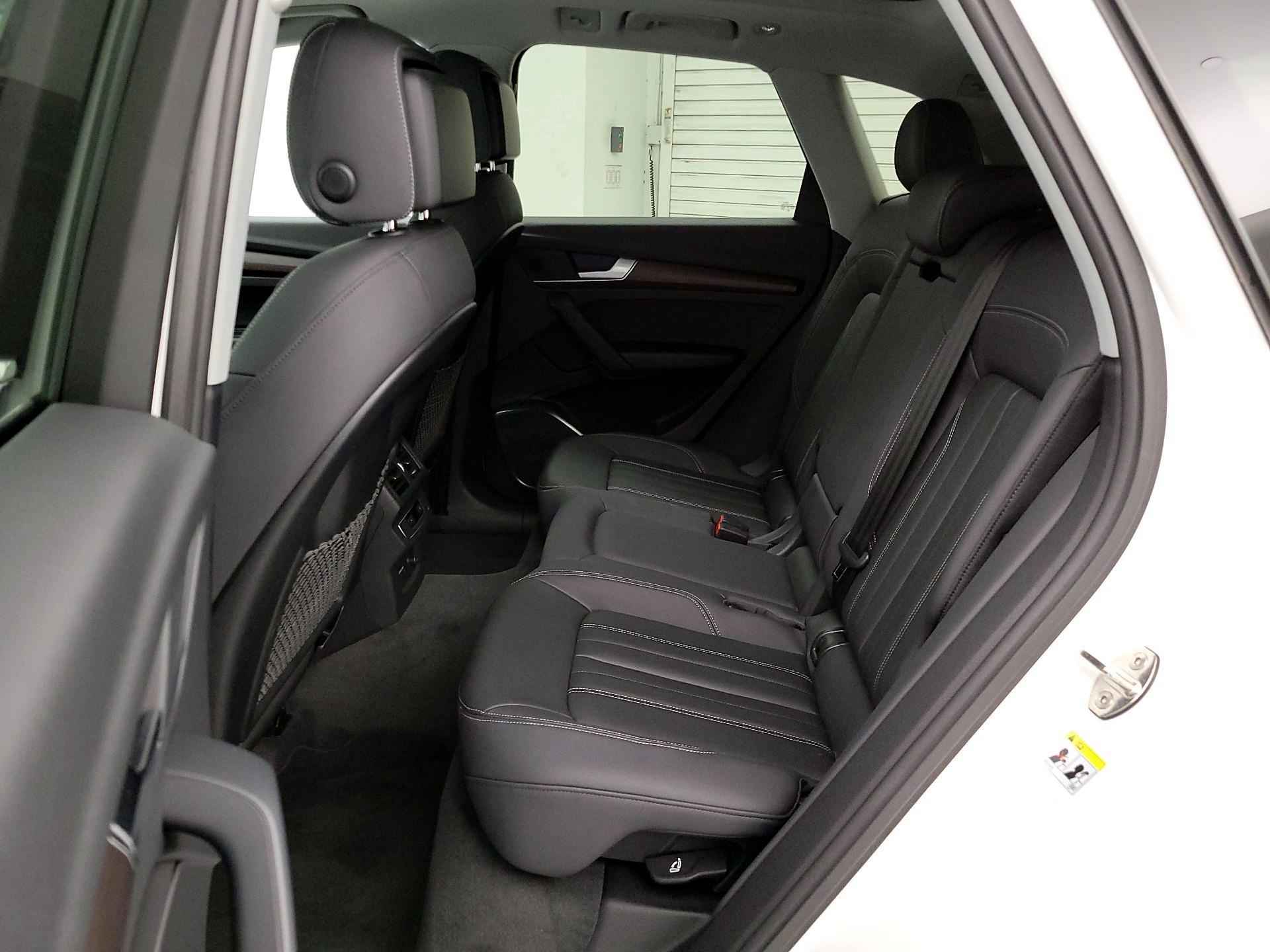 Thumbnail: 2022 Audi Q5 - 20