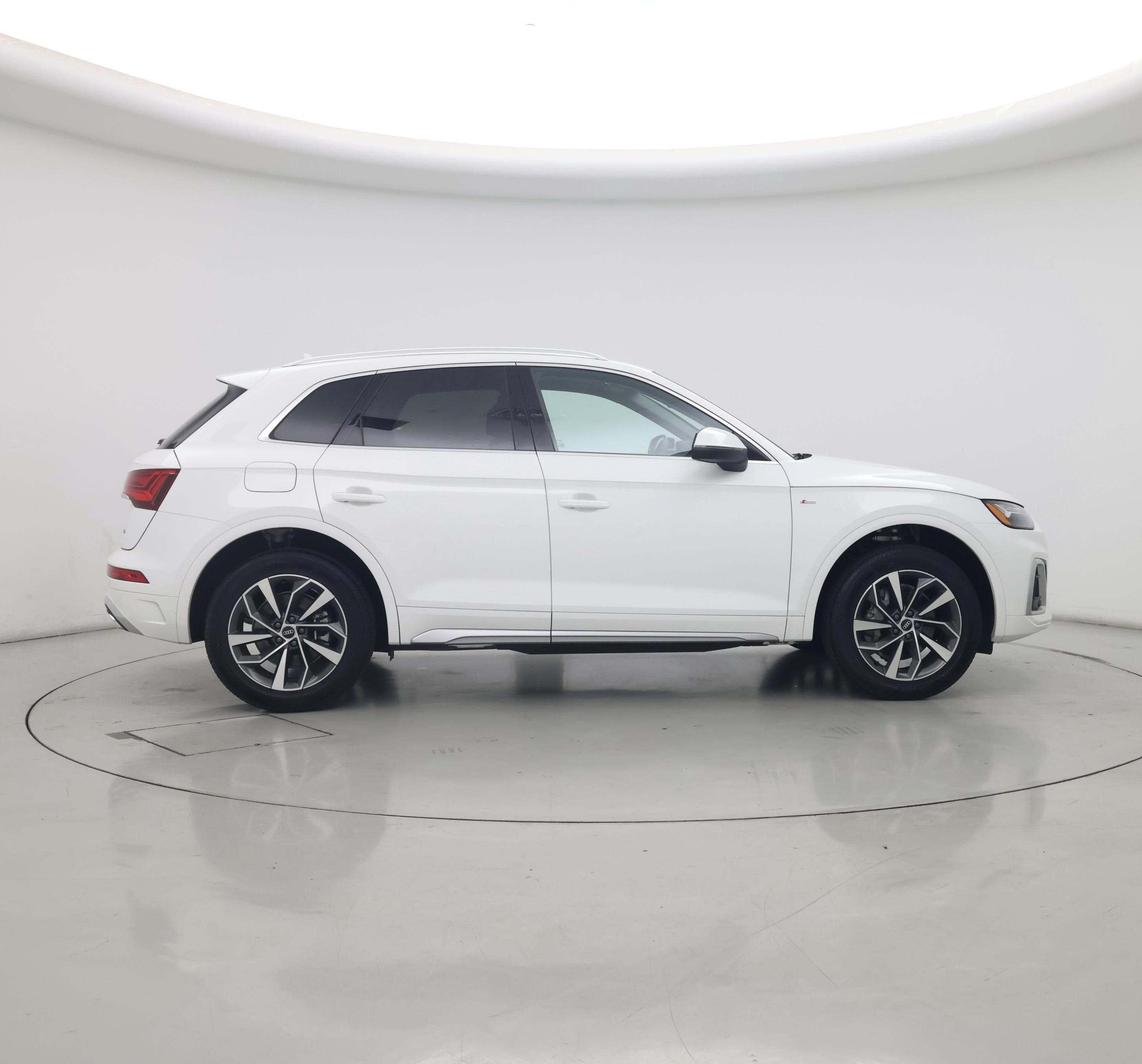 Thumbnail: 2022 Audi Q5 - 7