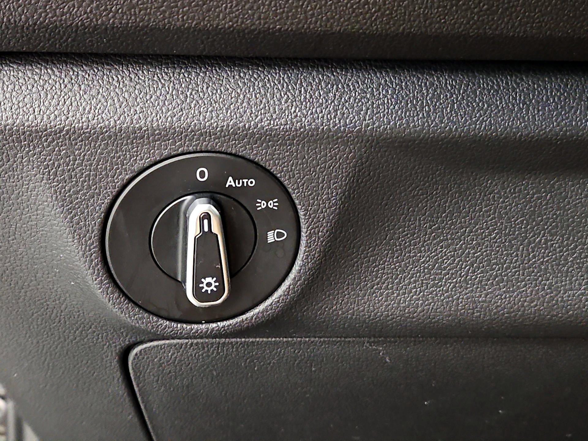 Thumbnail: 2023 Volkswagen Jetta - 13