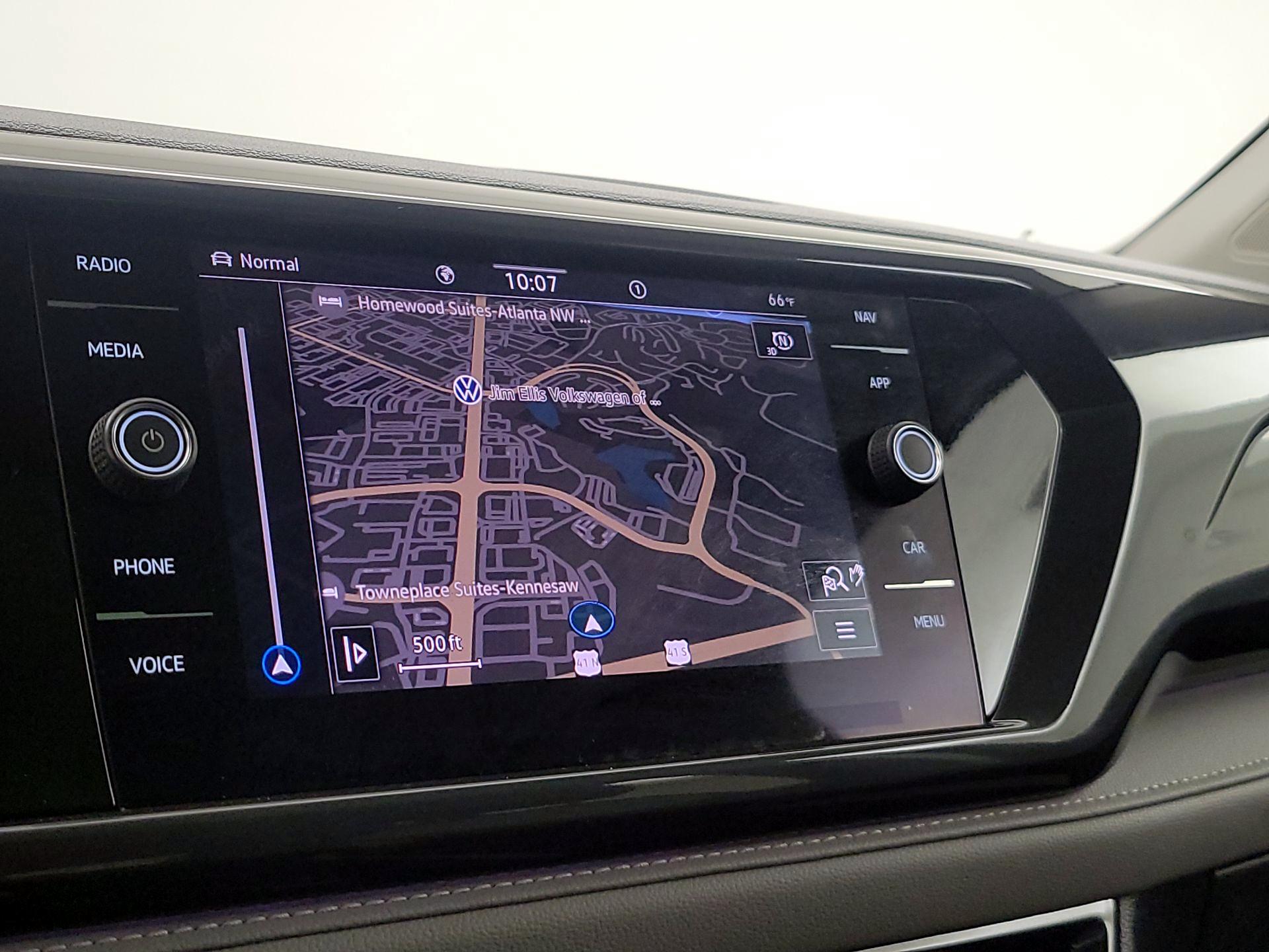 Thumbnail: 2023 Volkswagen Taos - 14